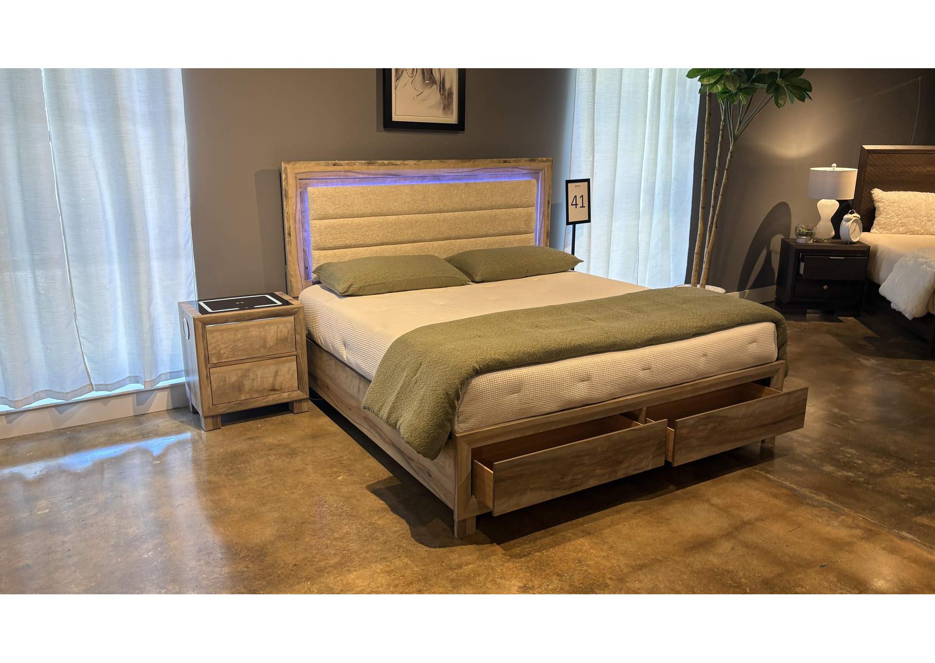 CALLIE BROWN QUEEN BED GROUP image 1
