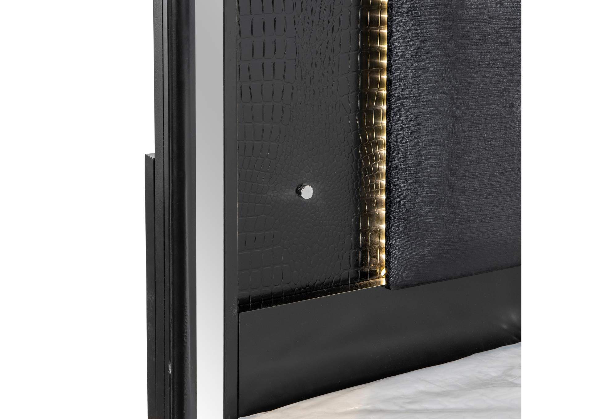 Aveline Queen Bed image 6