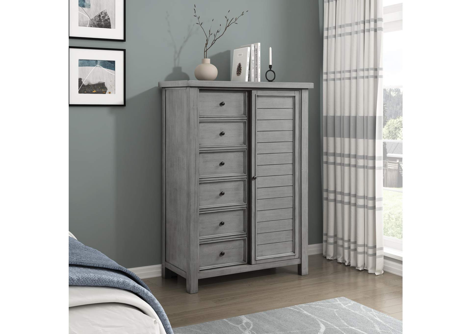 Logandale Wardrobe Chest image 3