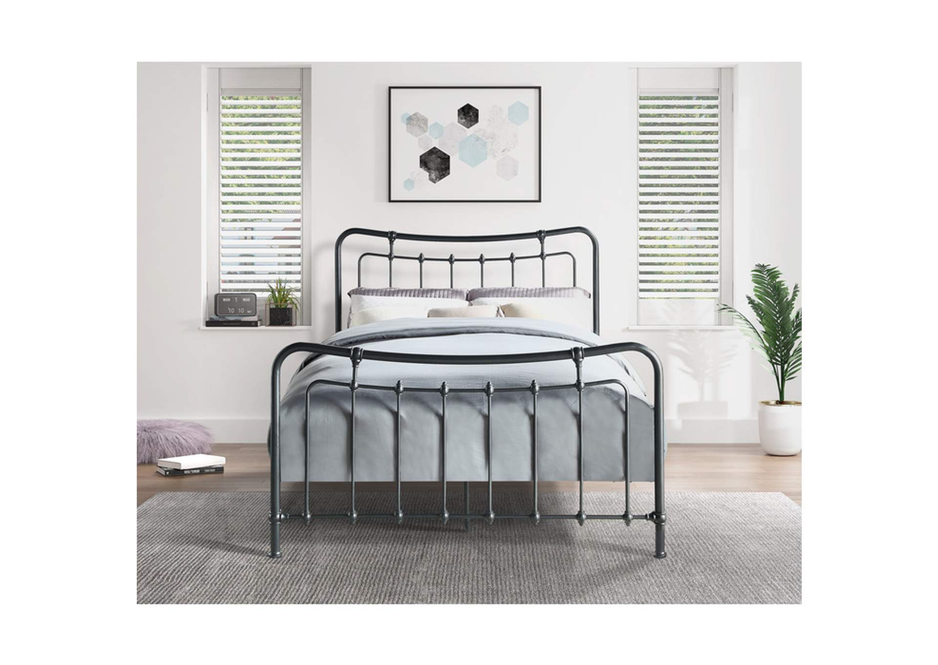 Engleside Queen Platform Bed image 3