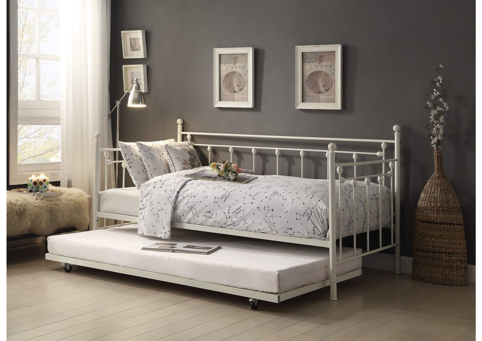 Lorena Daybed with Trundle image 5