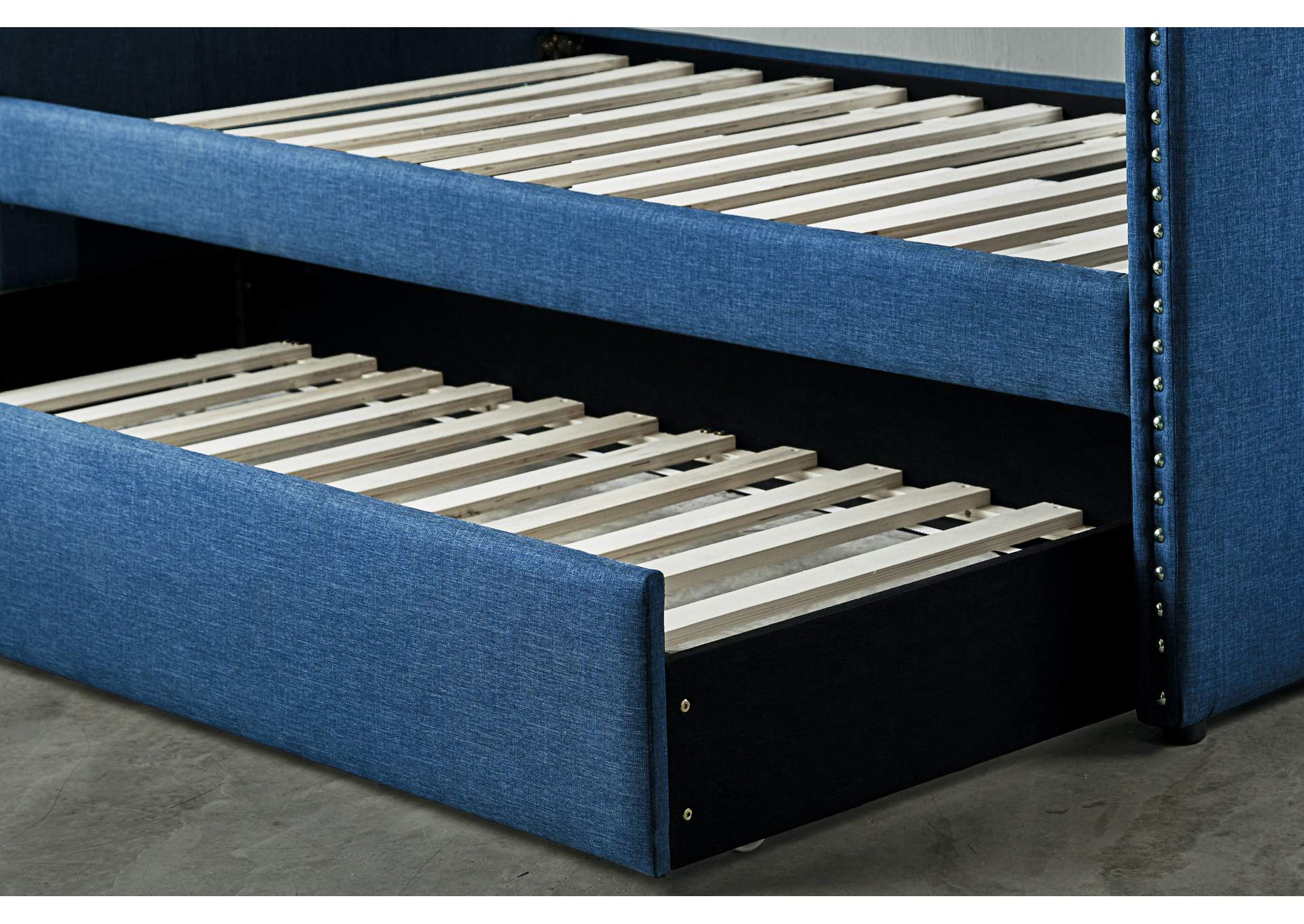 Therese Daybed with Trundle image 12