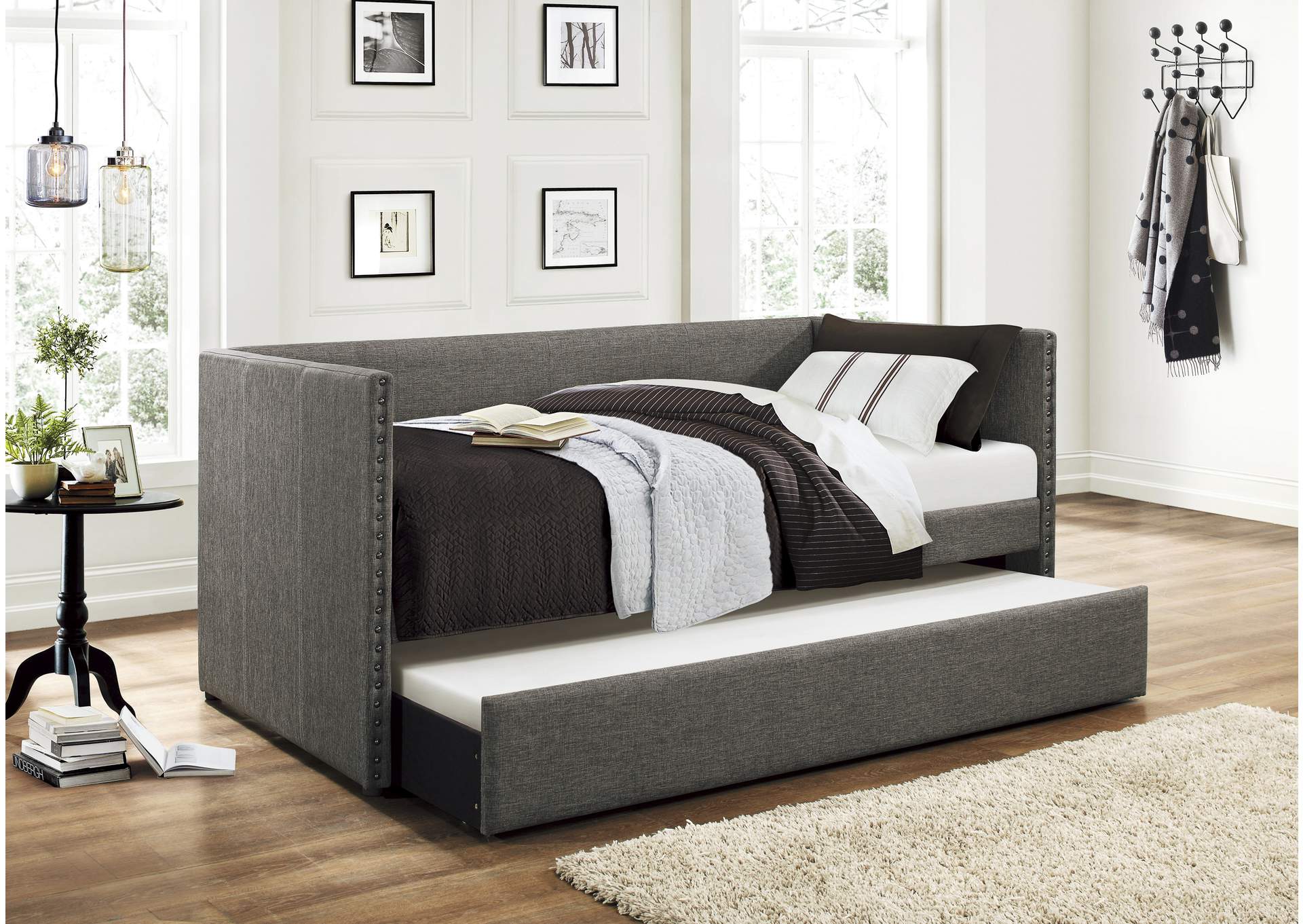 Therese Daybed with Trundle image 10
