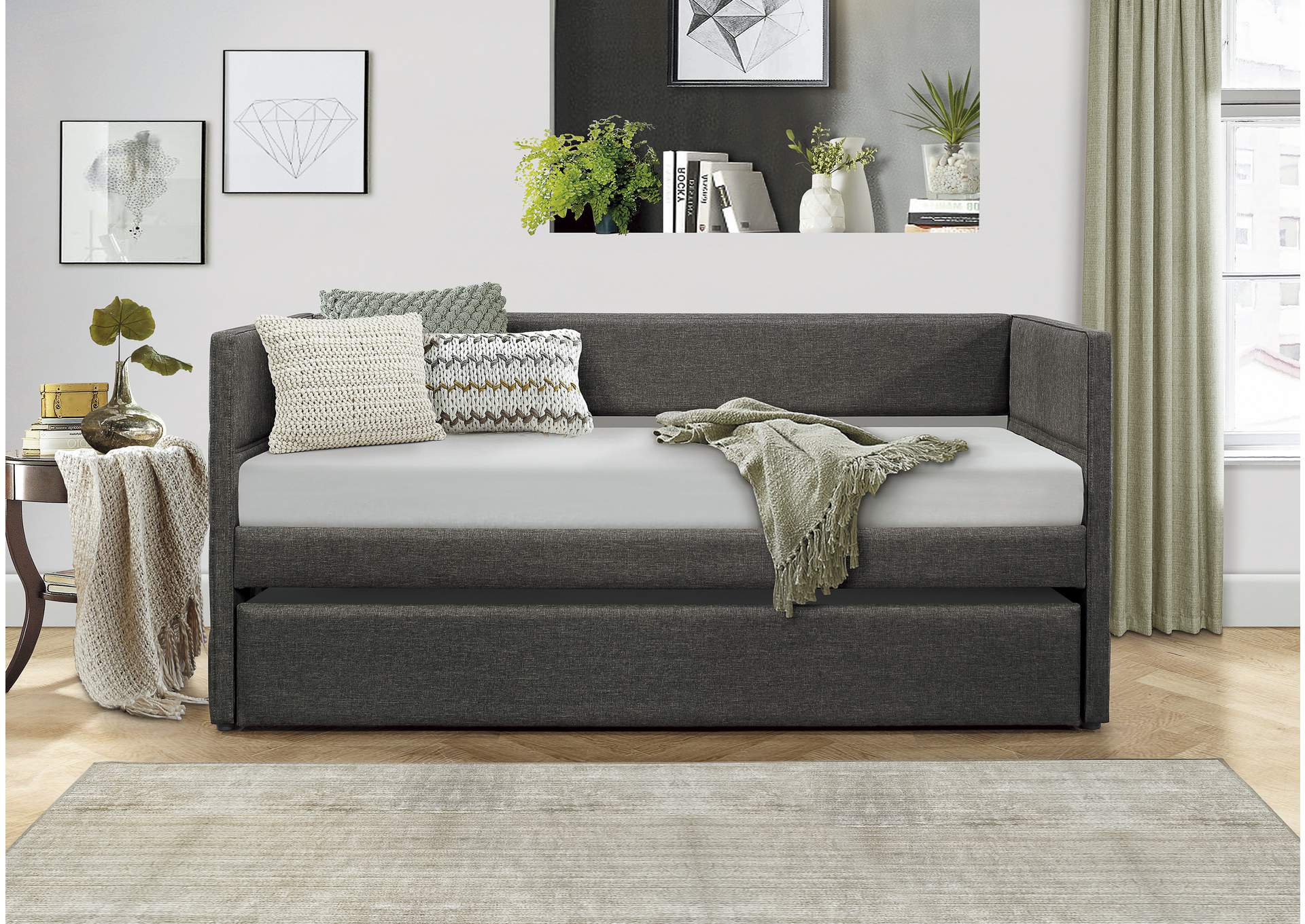 Vining Daybed with Trundle image 5