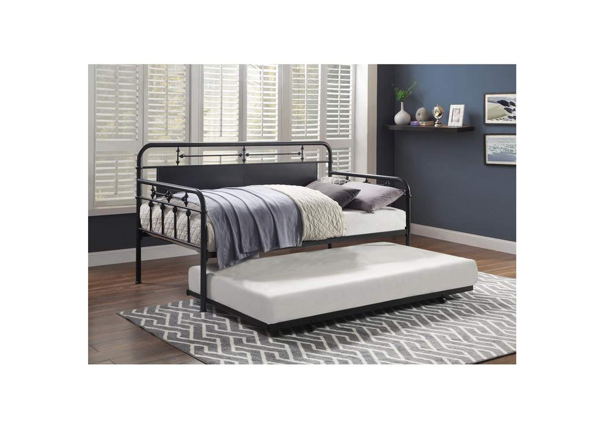 Blanchard Daybed with Trundle image 3