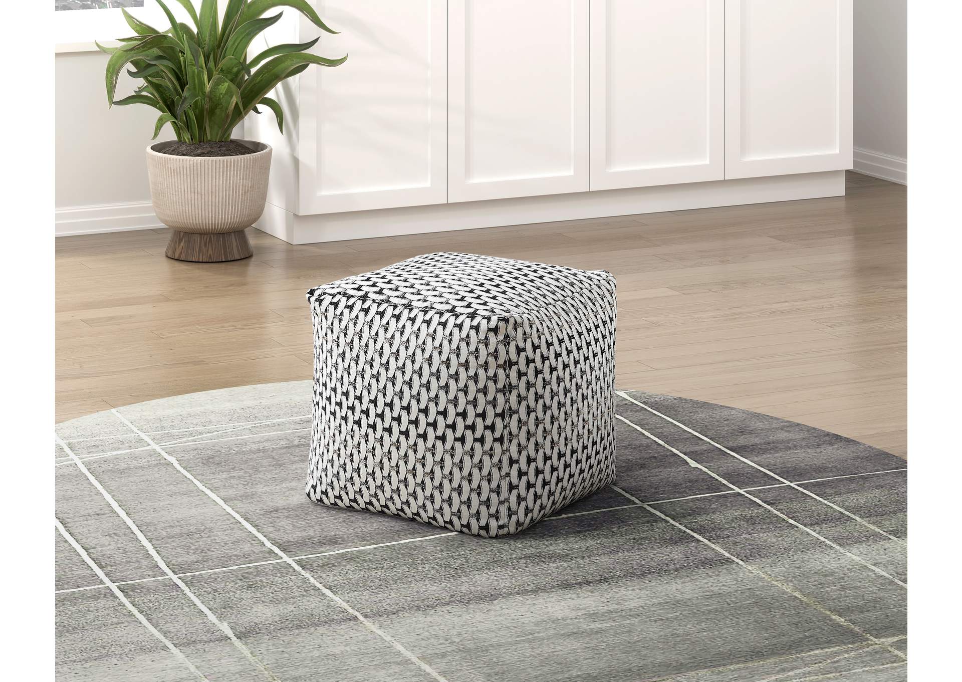 Trent Pouf image 6