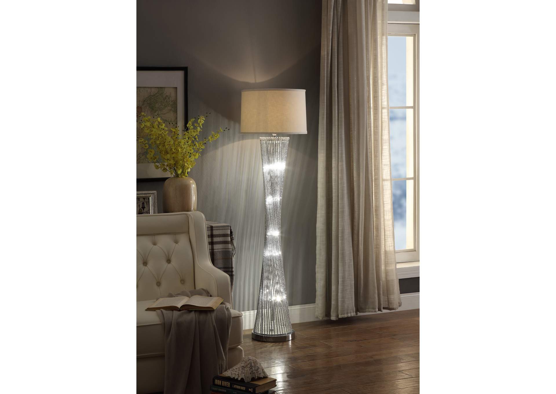 Crocus Floor Lamp image 3