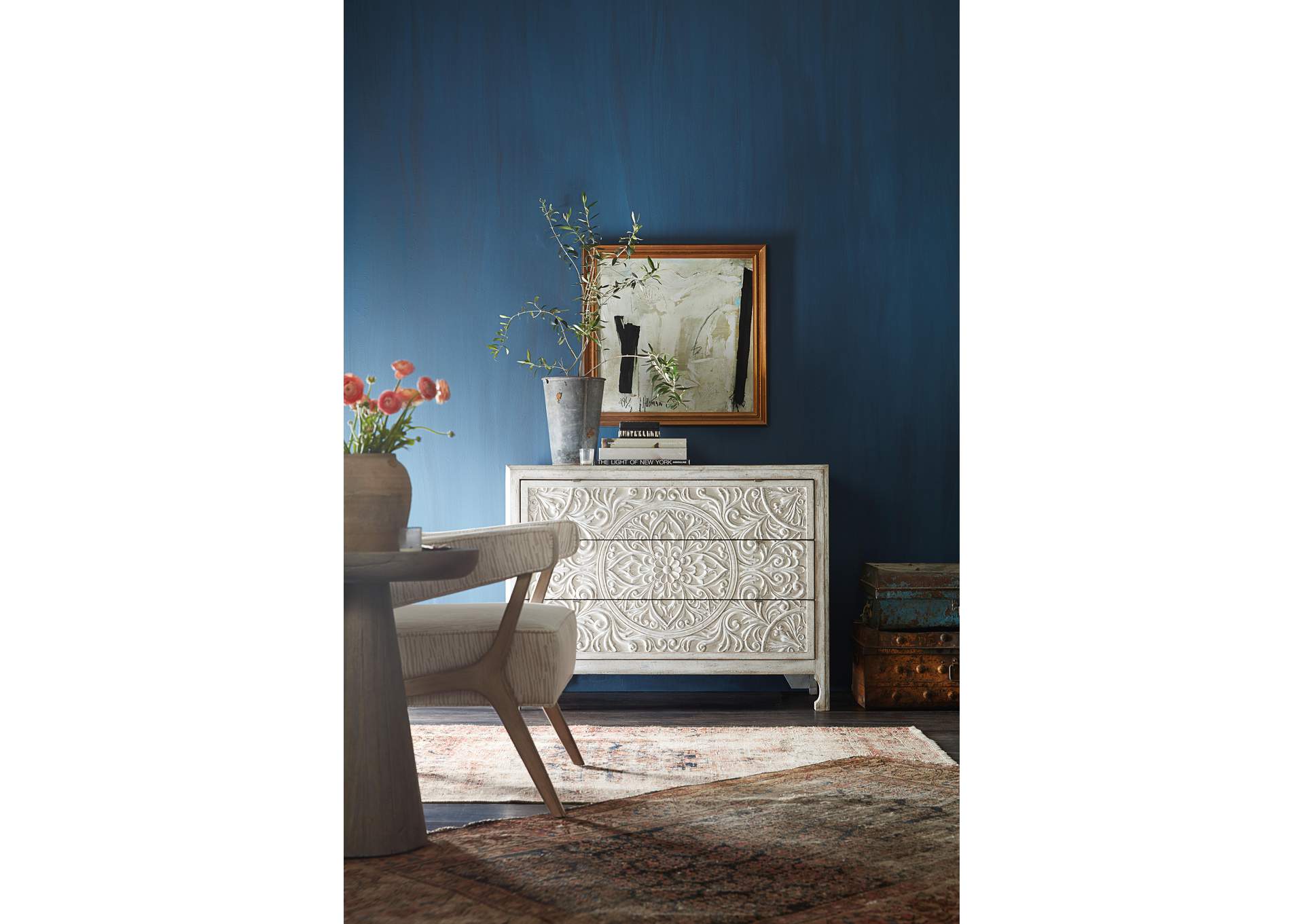 La Grange Lockhart Three - Drawer Accent Chest image 5