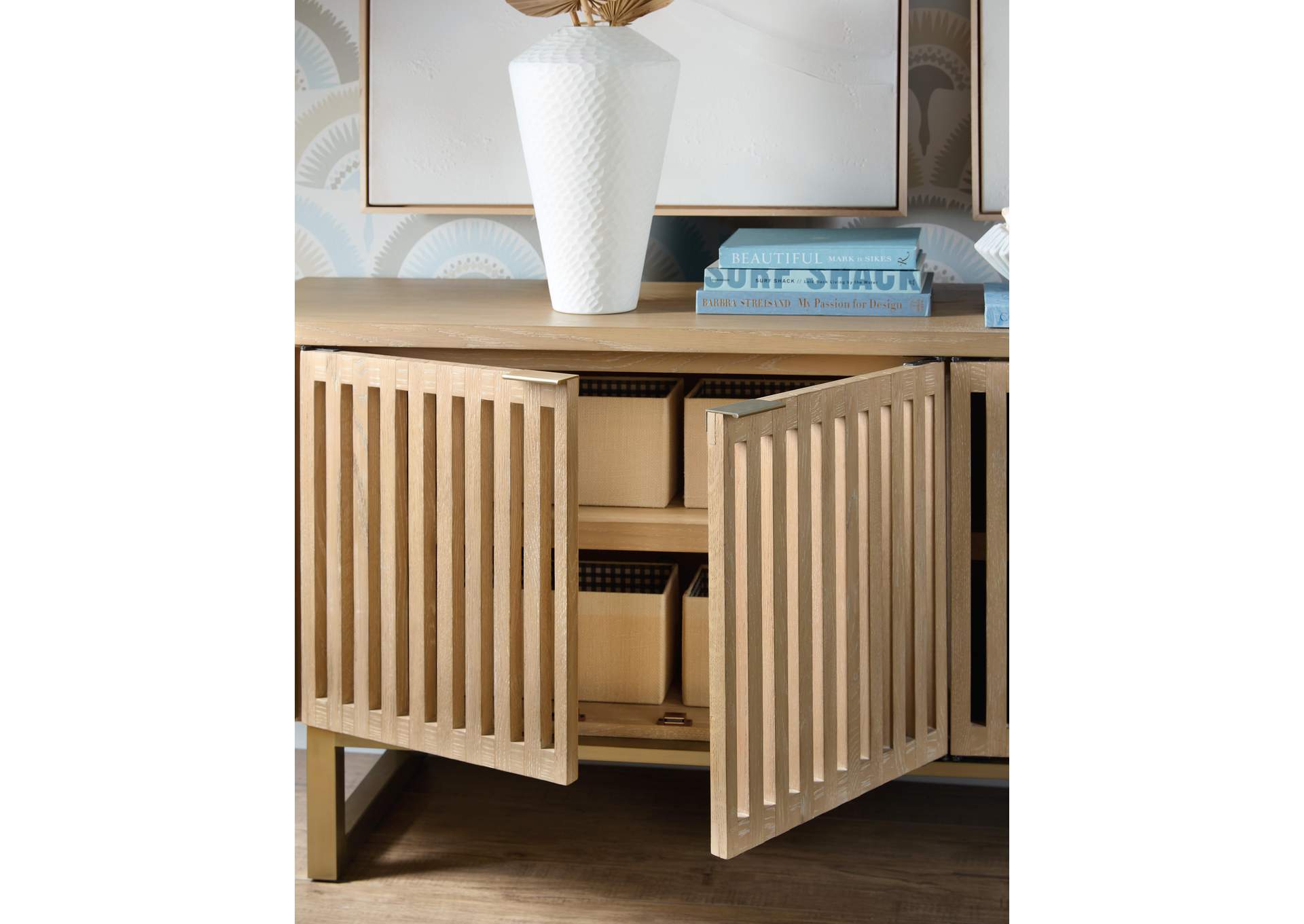 Commerce and Market Easton Entertainment Console image 7
