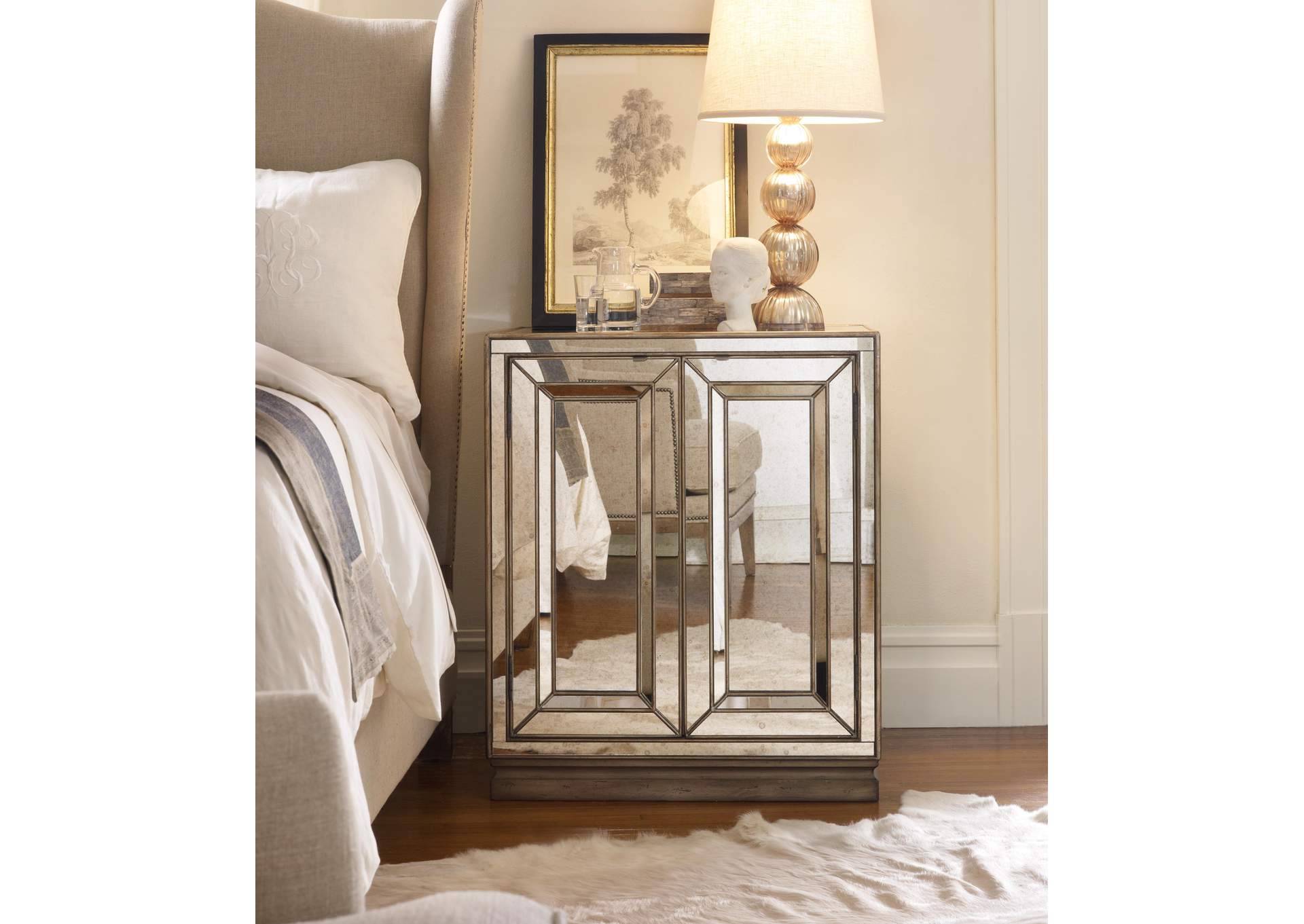 Sanctuary Two - Door Mirrored Nightstand - Visage image 3