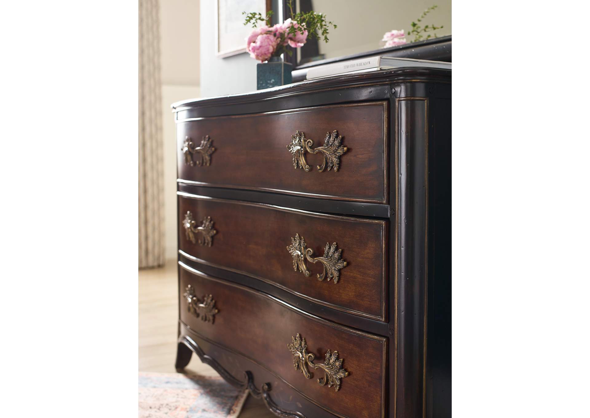 Charleston Three - Drawer Accent Chest image 7