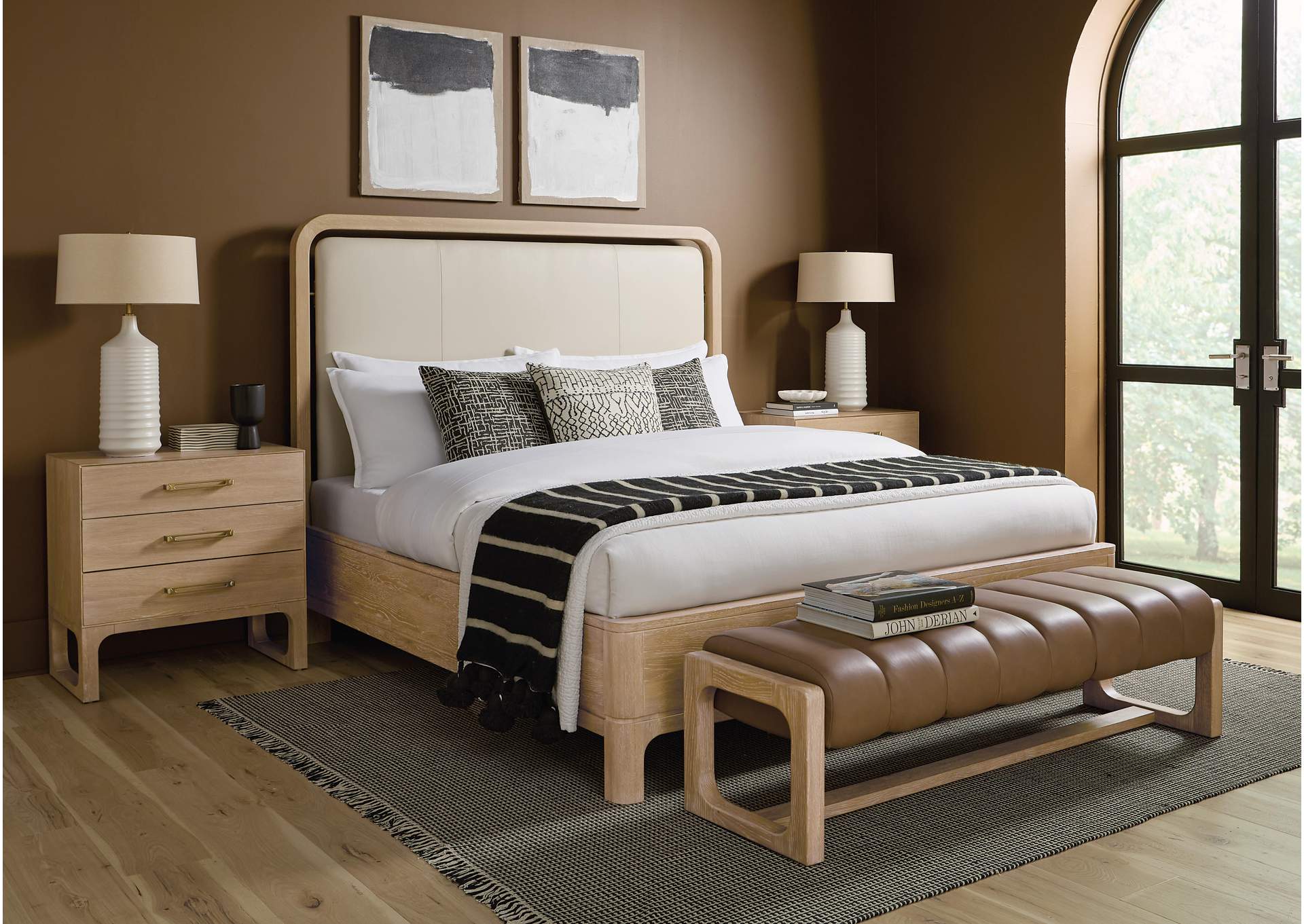 Banyon Bay King Panel Bed image 10