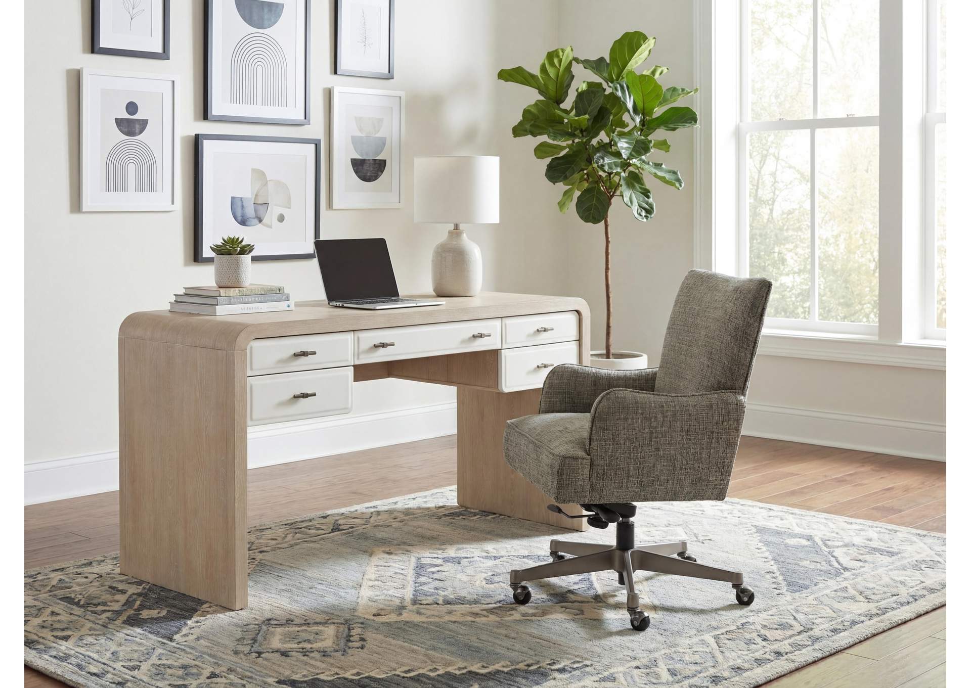 Quinn Executive Swivel Tilt Chair image 7