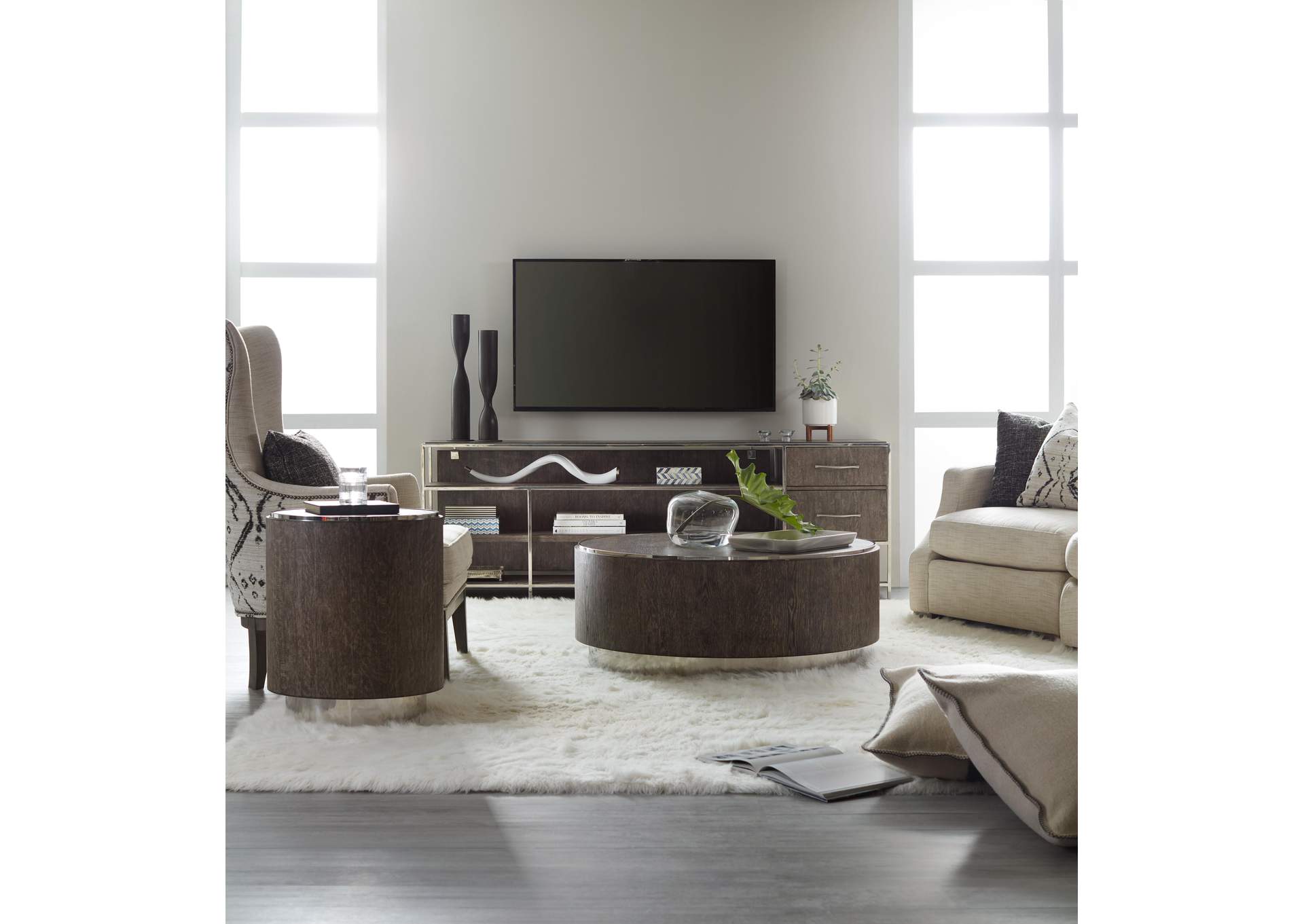 Storia Round End Table image 4