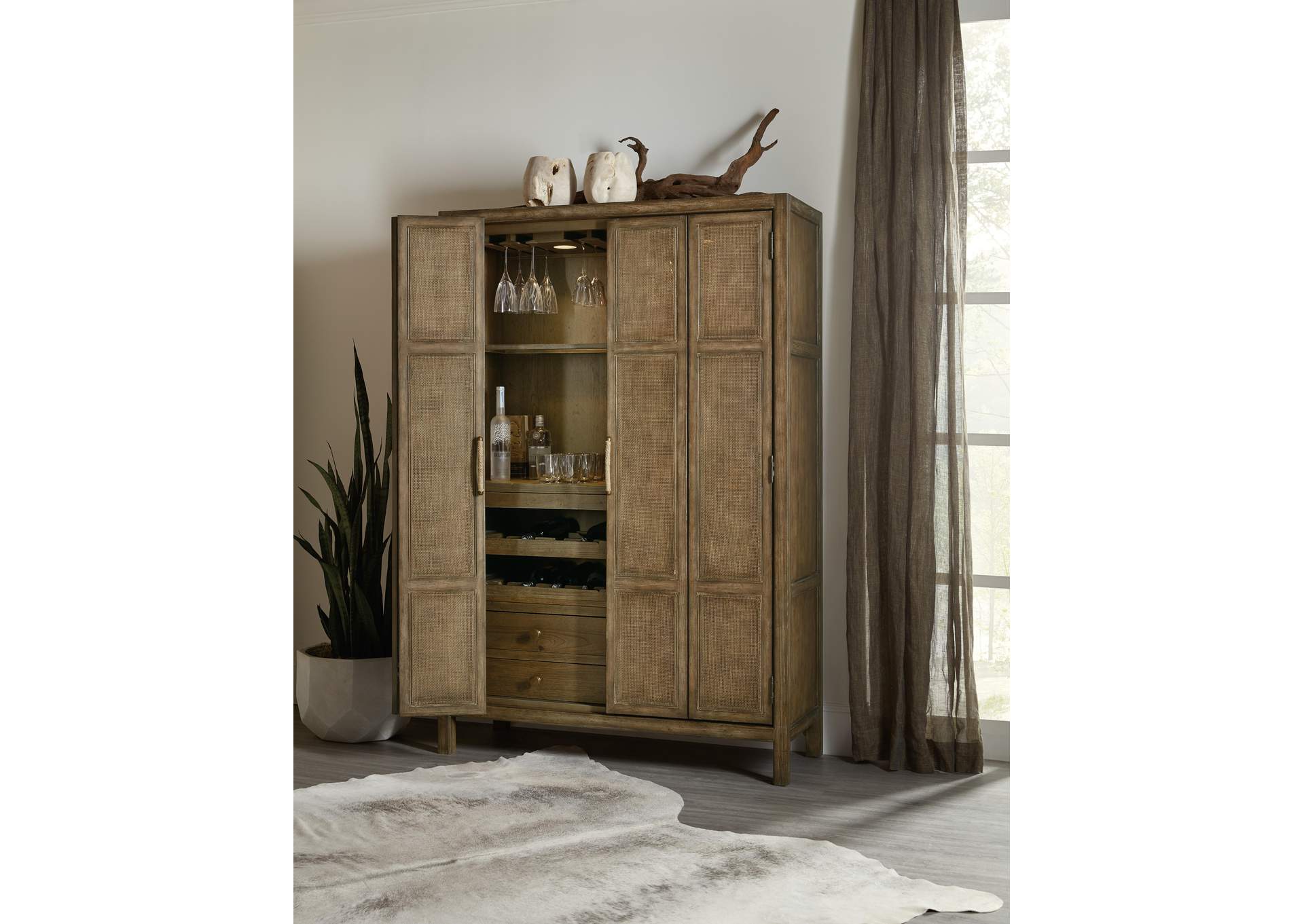 Sundance Bar Cabinet image 11
