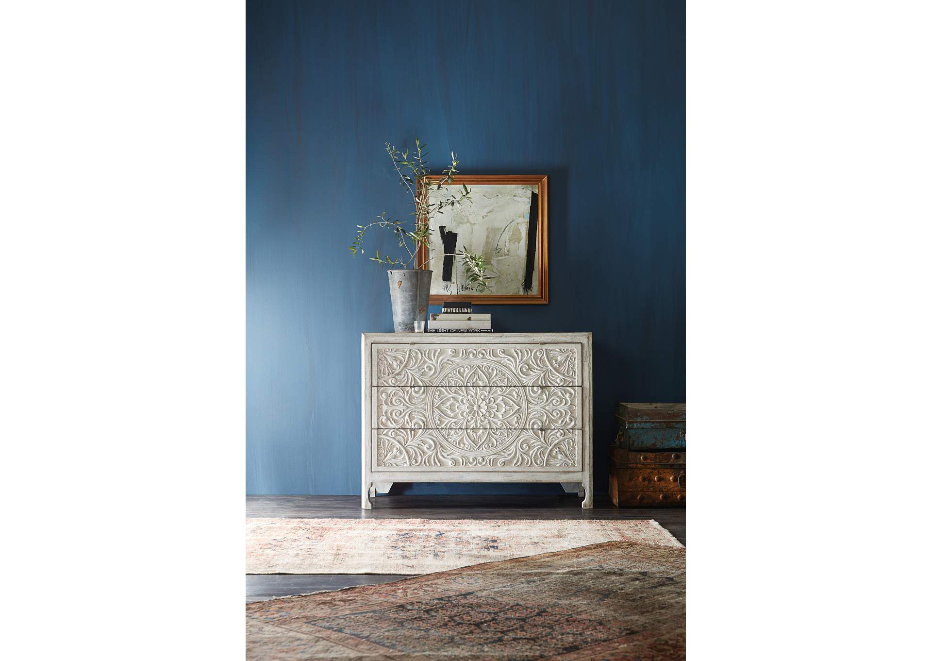 La Grange Lockhart Three - Drawer Accent Chest image 6