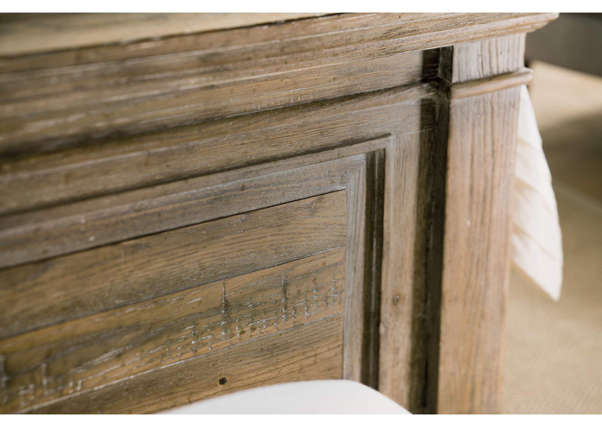 Boheme Laurier King Panel Bed image 4