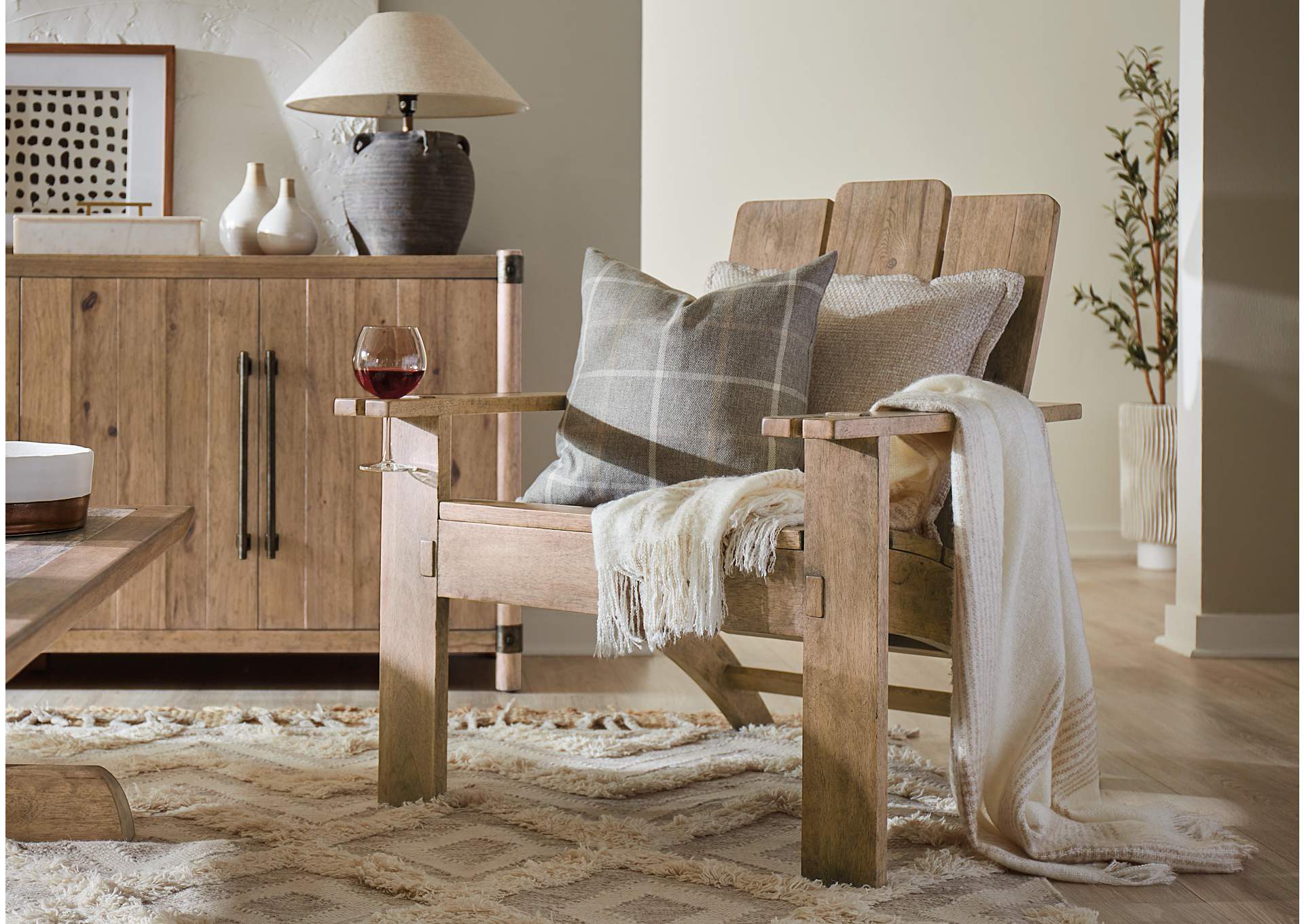 Vineyard Row Accent Chair image 5