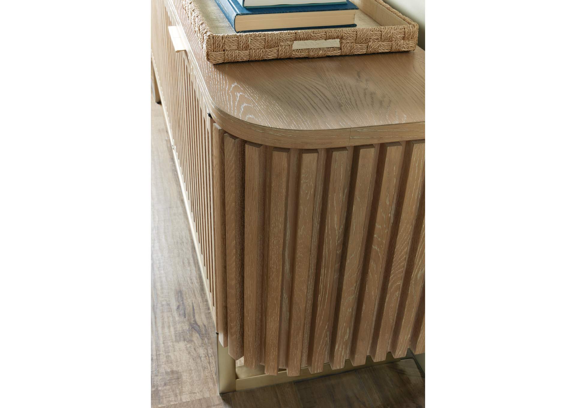 Commerce and Market Easton Entertainment Console image 6