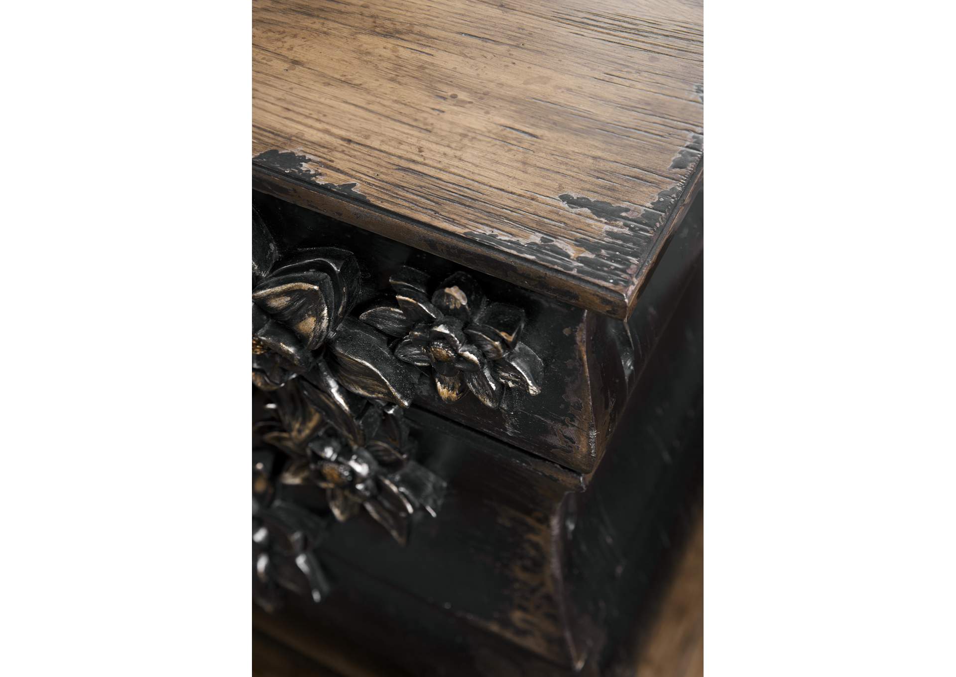Sanctuary Charmant Bachelorette Chest image 6