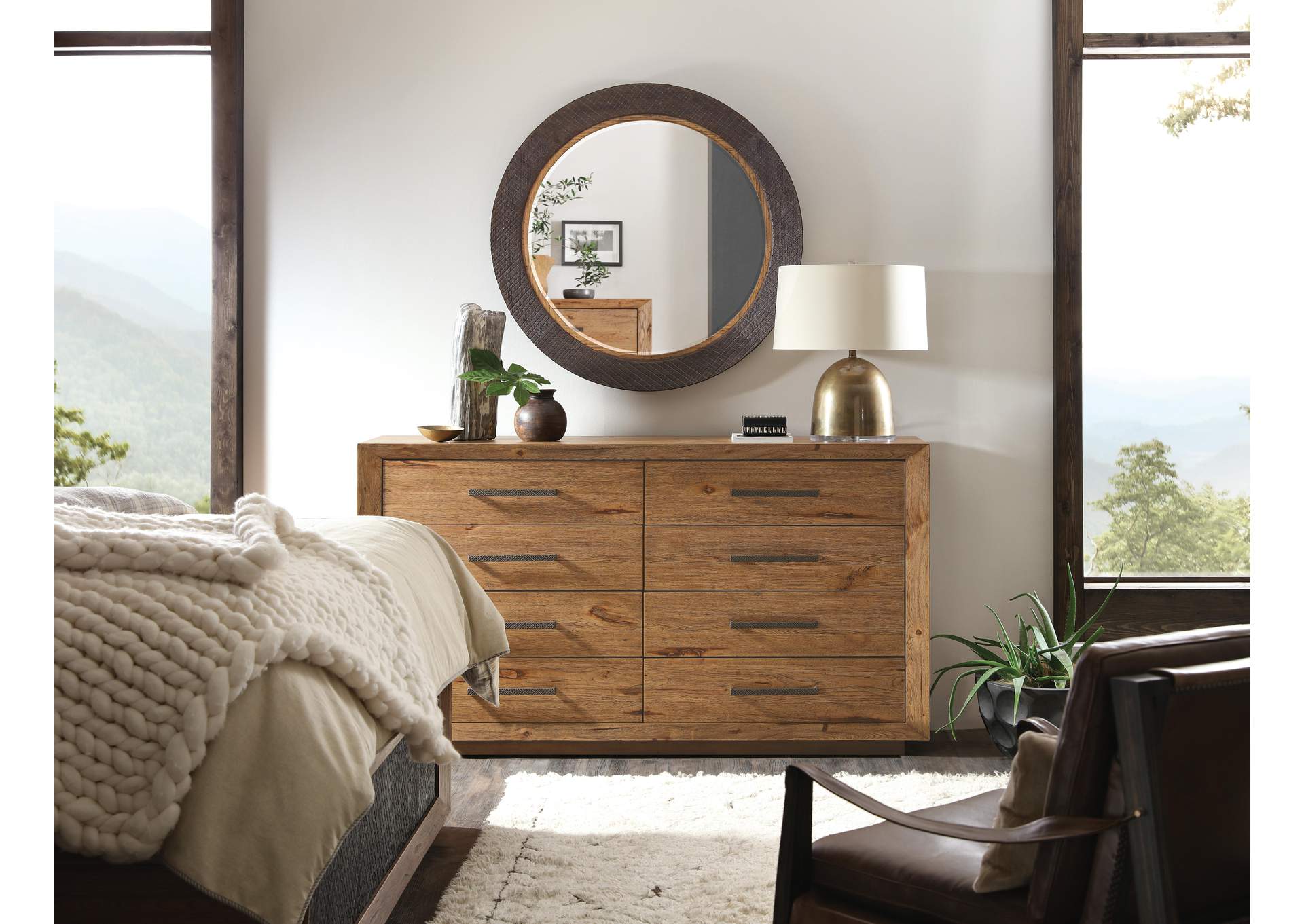 Big Sky Eight Drawer Dresser image 5