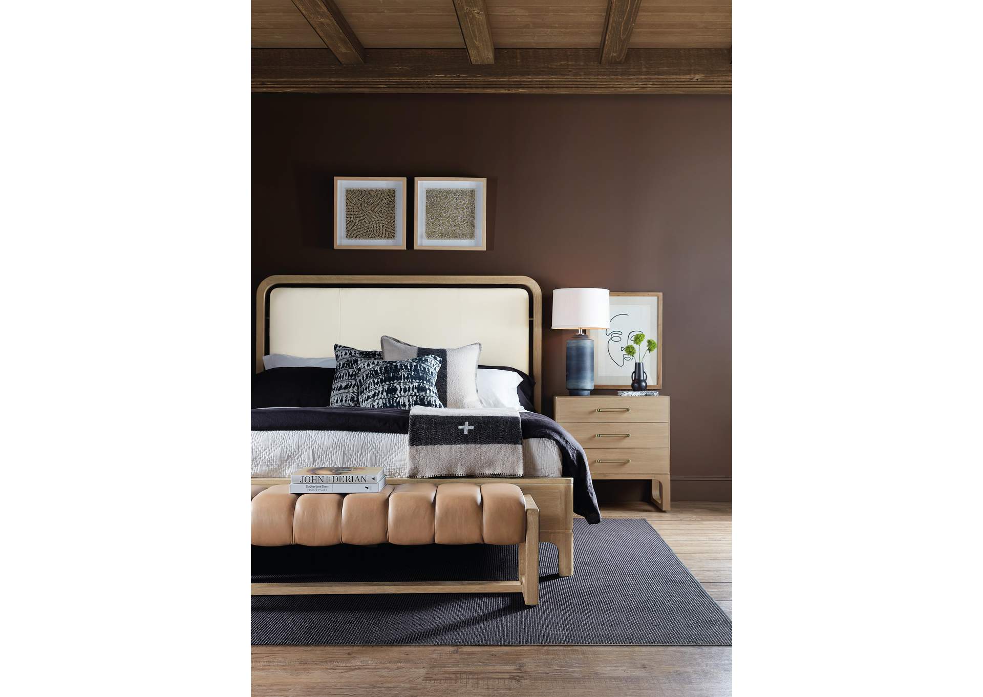 Banyon Bay King Panel Bed image 7