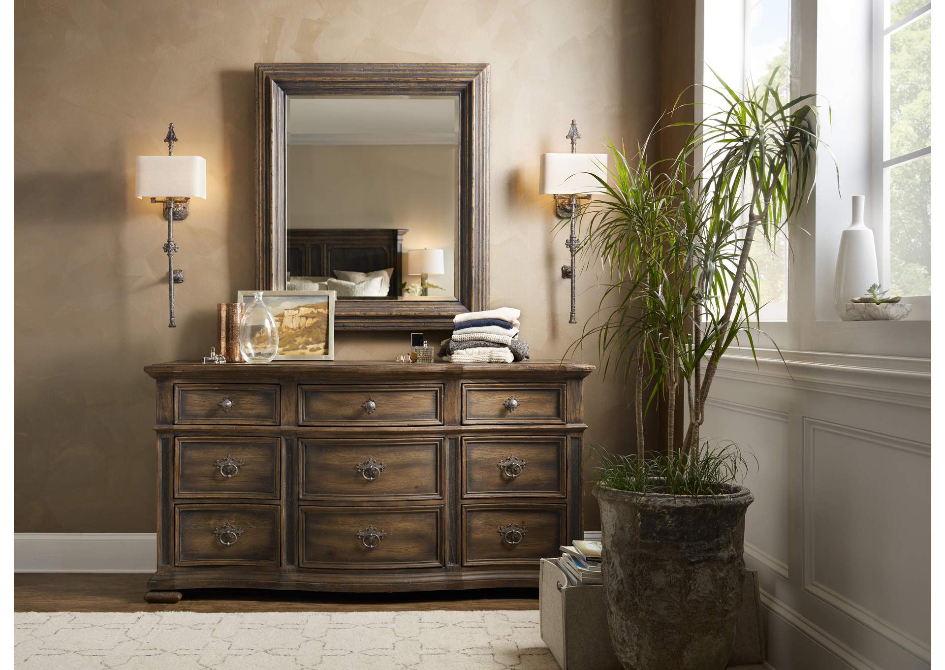 Williamson Nine - Drawer Dresser image 6