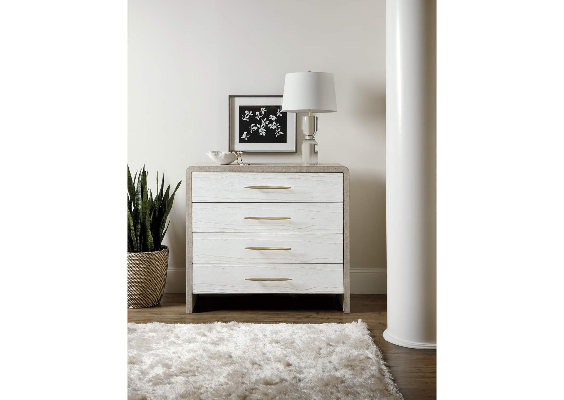 Cascade Four - Drawer Bachelor Chest image 4