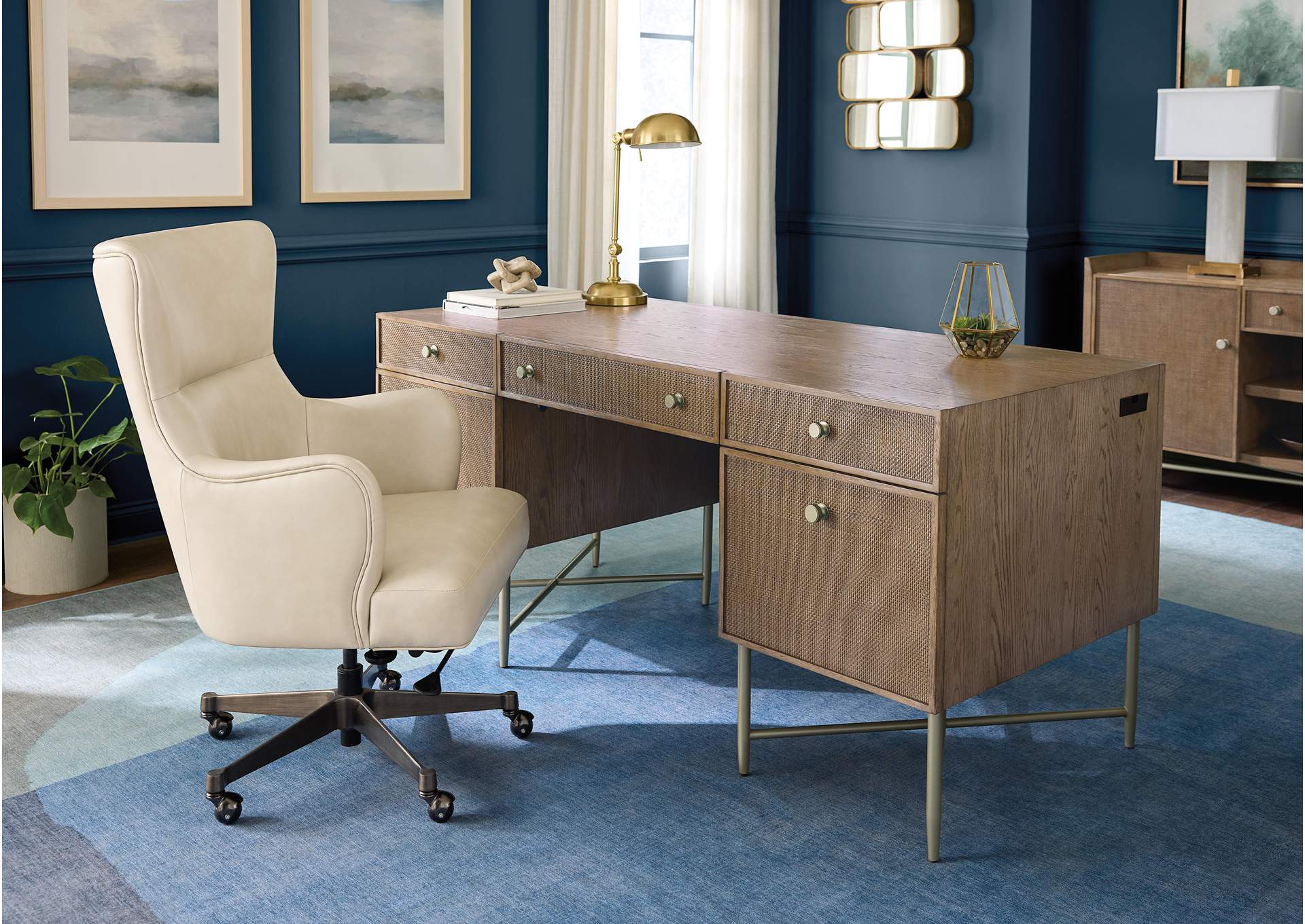 Sonnet Executive Desk image 11