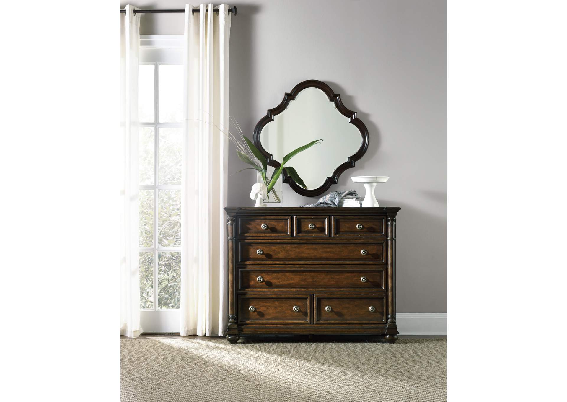Leesburg Bureau image 3