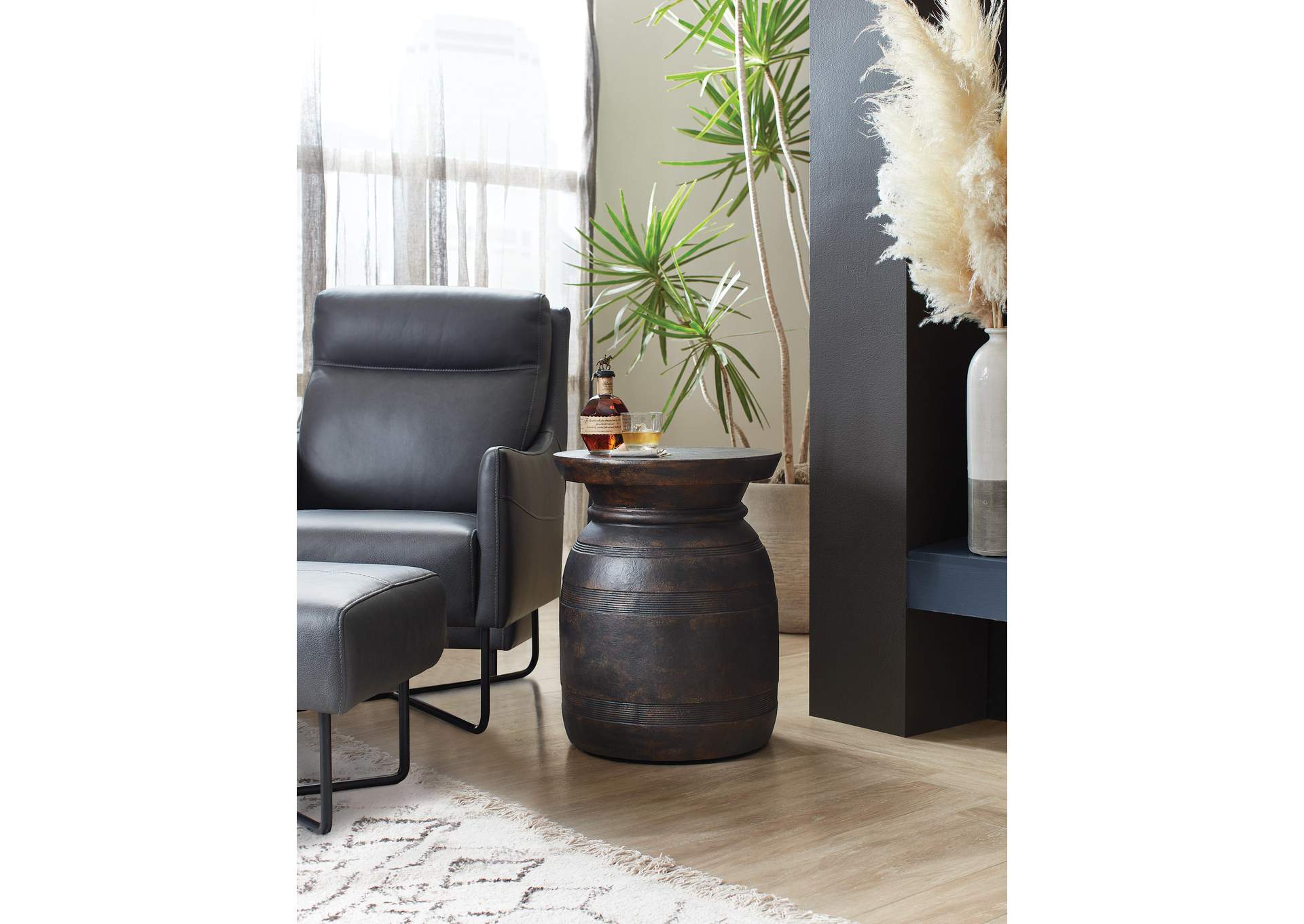 Big Sky Urn Spot Table image 4