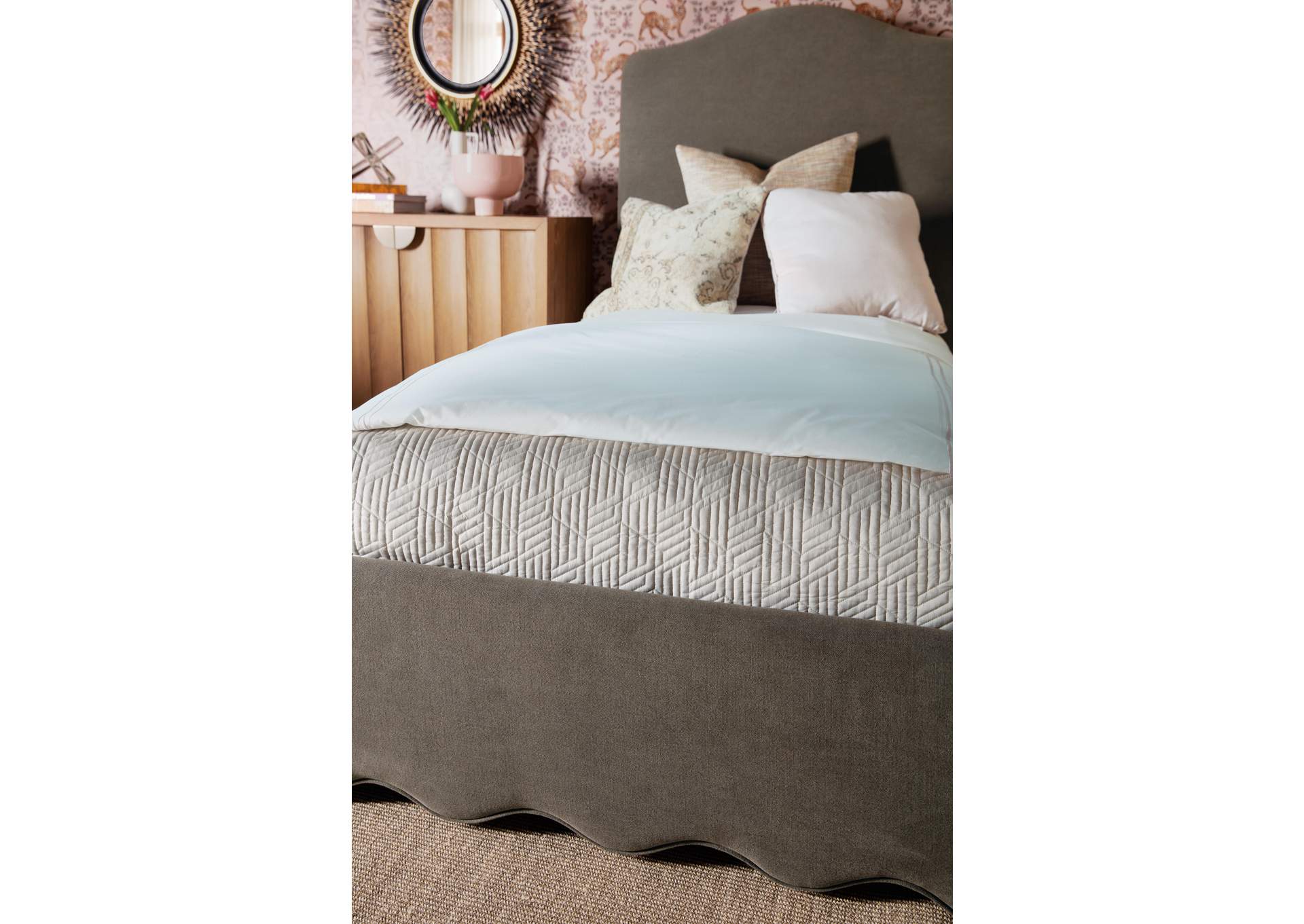 Commerce and Market Liv Twin Upholstered Bed image 4