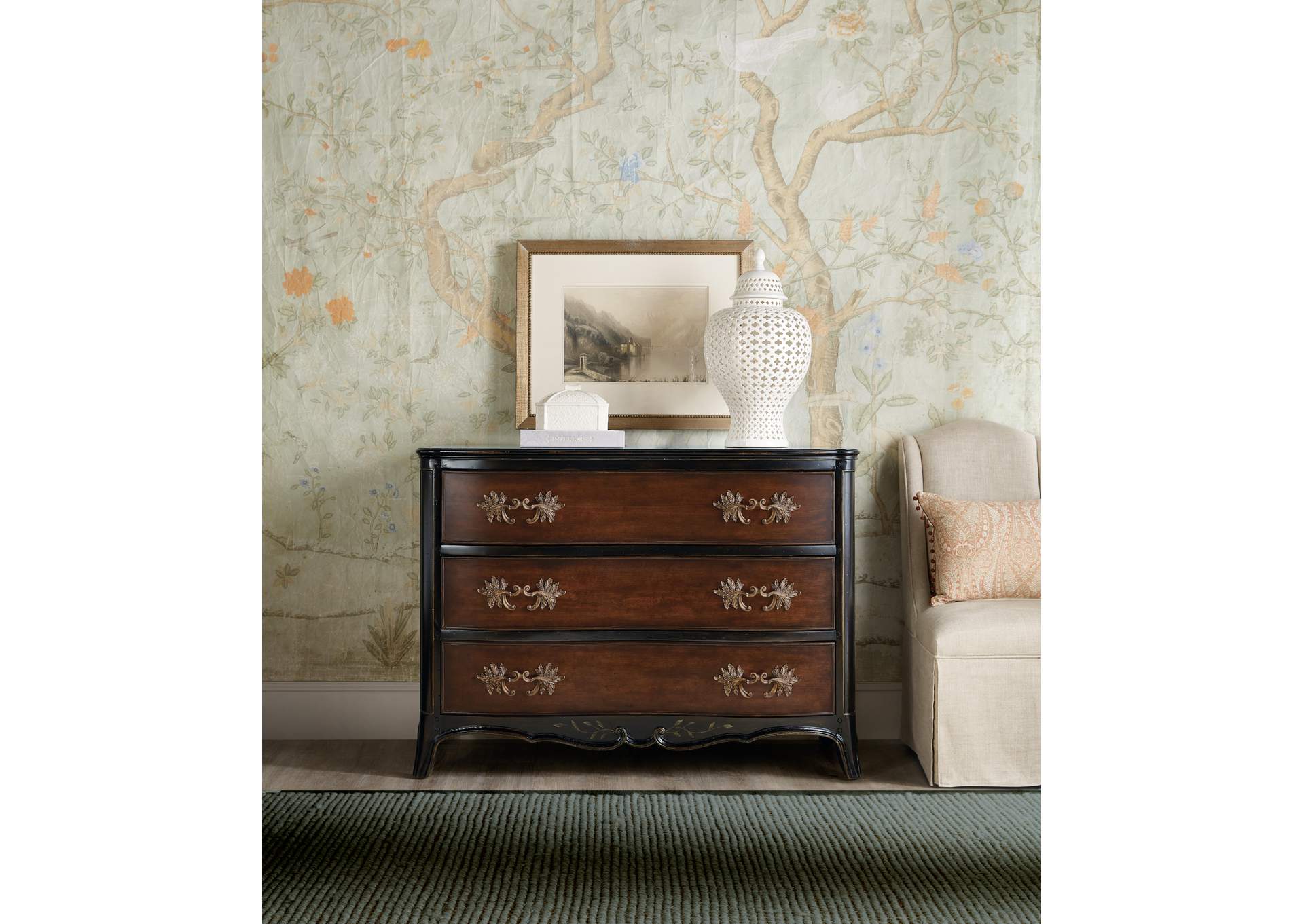Charleston Three - Drawer Accent Chest image 9