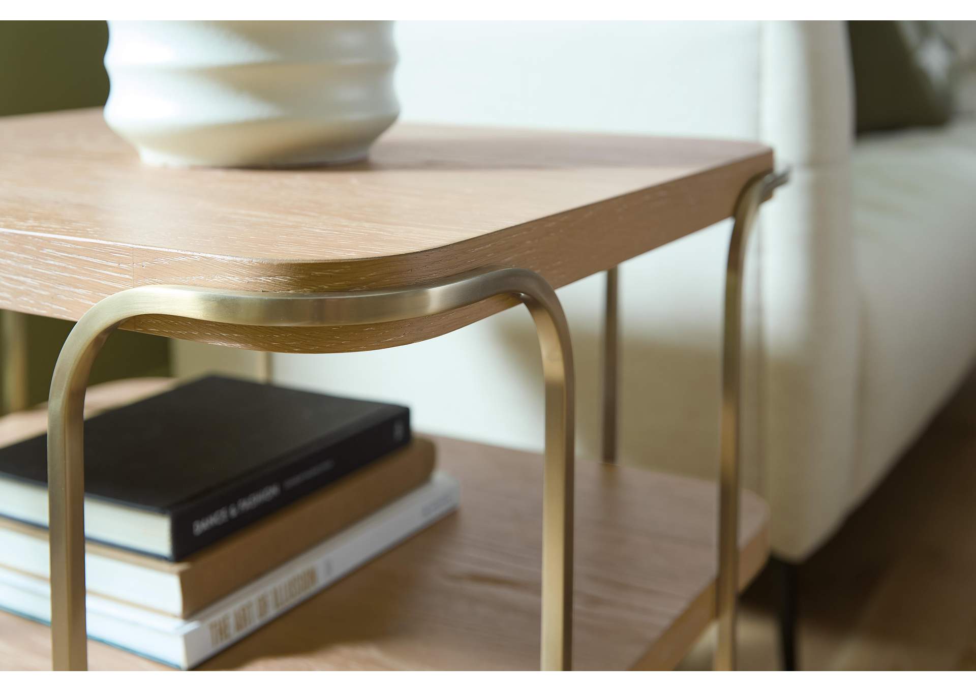 Banyon Bay End Table image 7