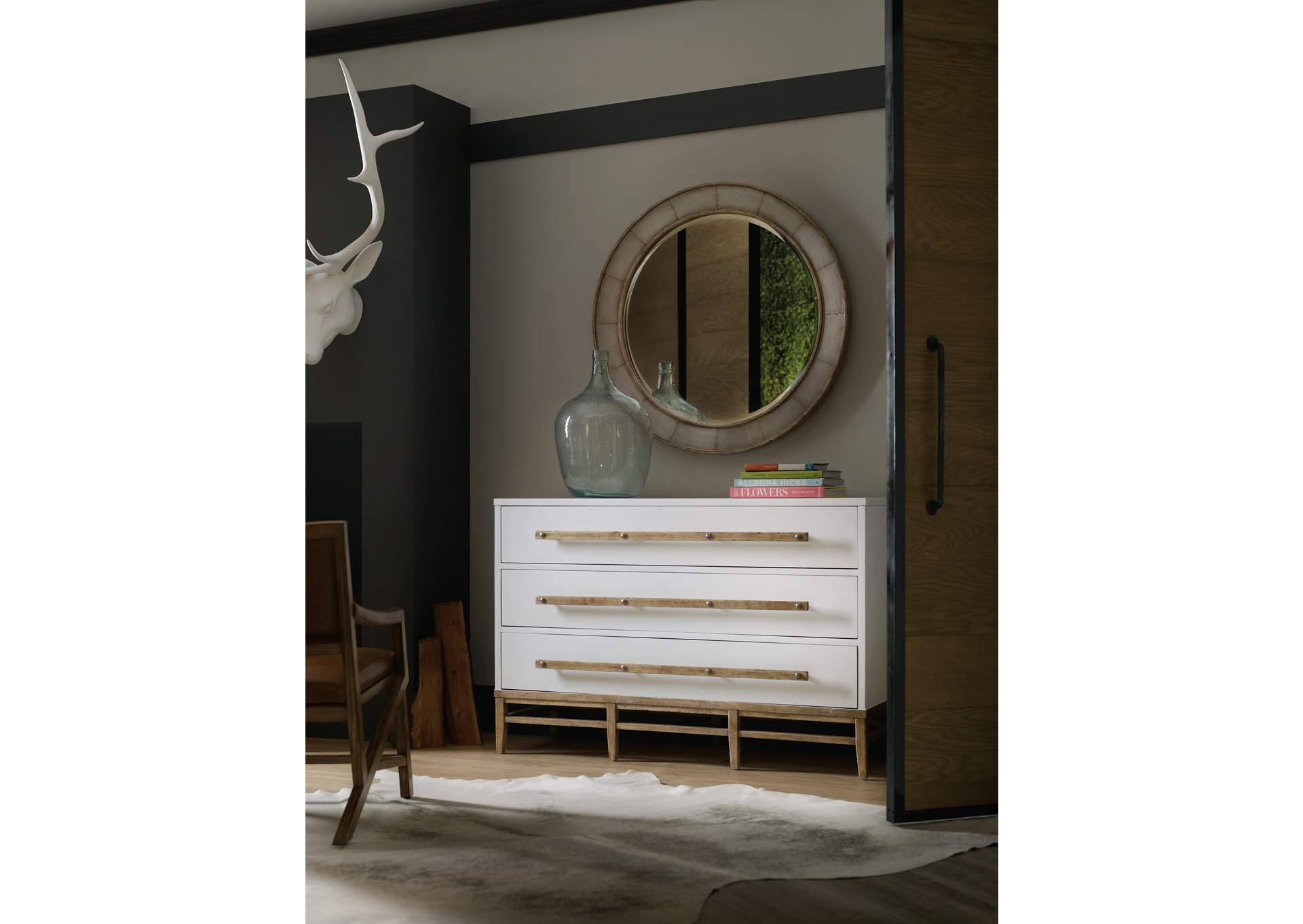 Urban Elevation Three - Drawer Bachelors Chest image 4