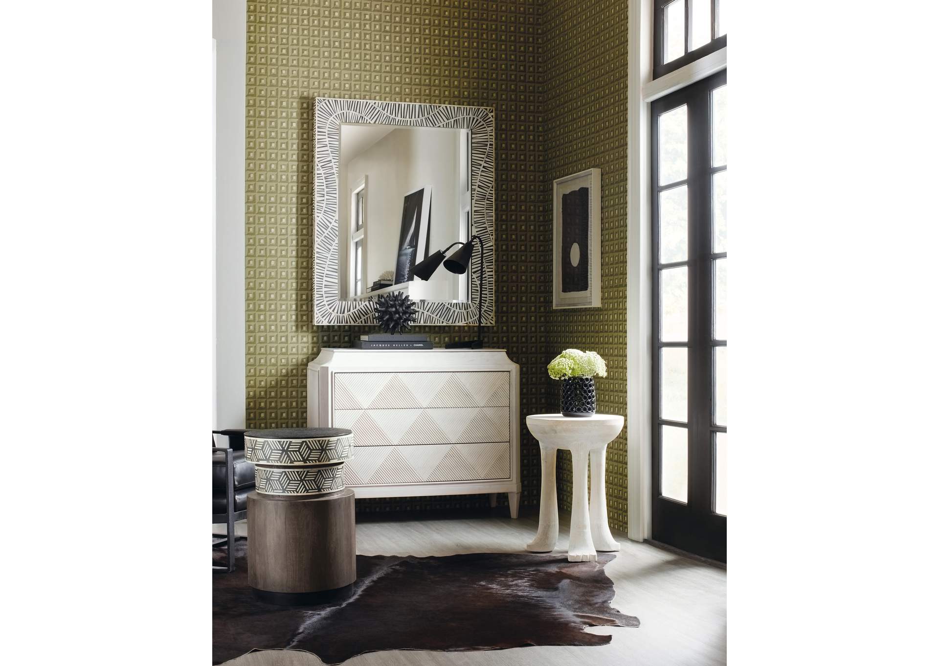 Commerce & Market Vector Round Side Table image 4