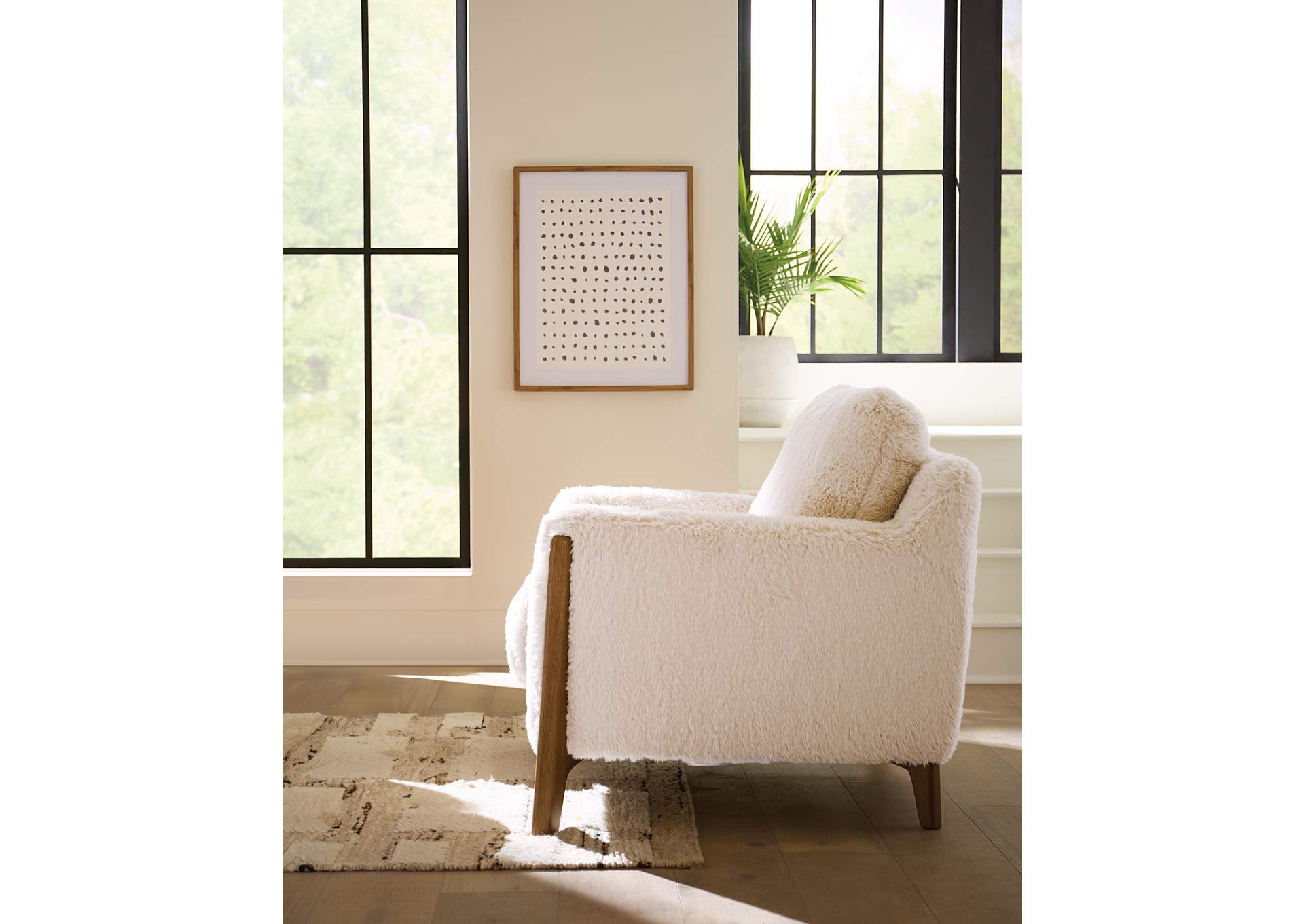 Cynthia Chair image 6
