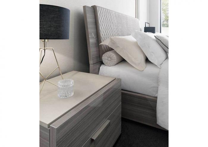 ZARAH NIGHTSTAND image 1