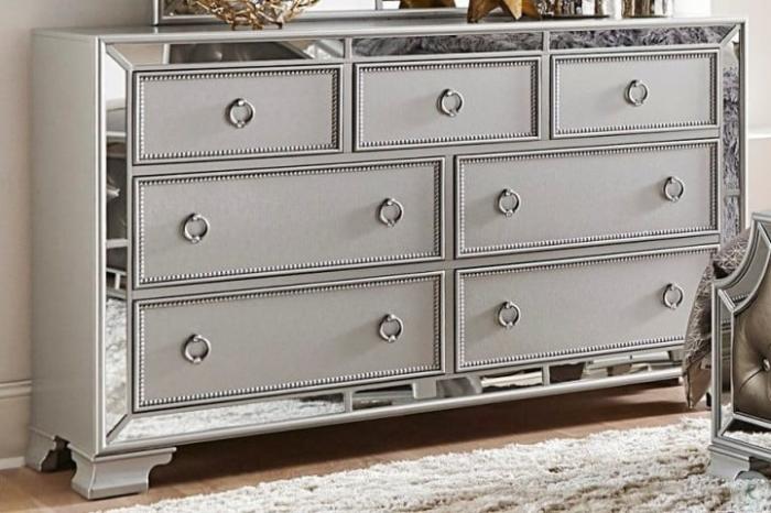 Elizabeth Dresser image 1