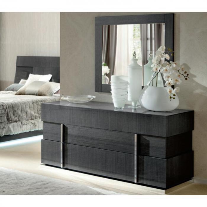 SOPRANO DRESSER image 1