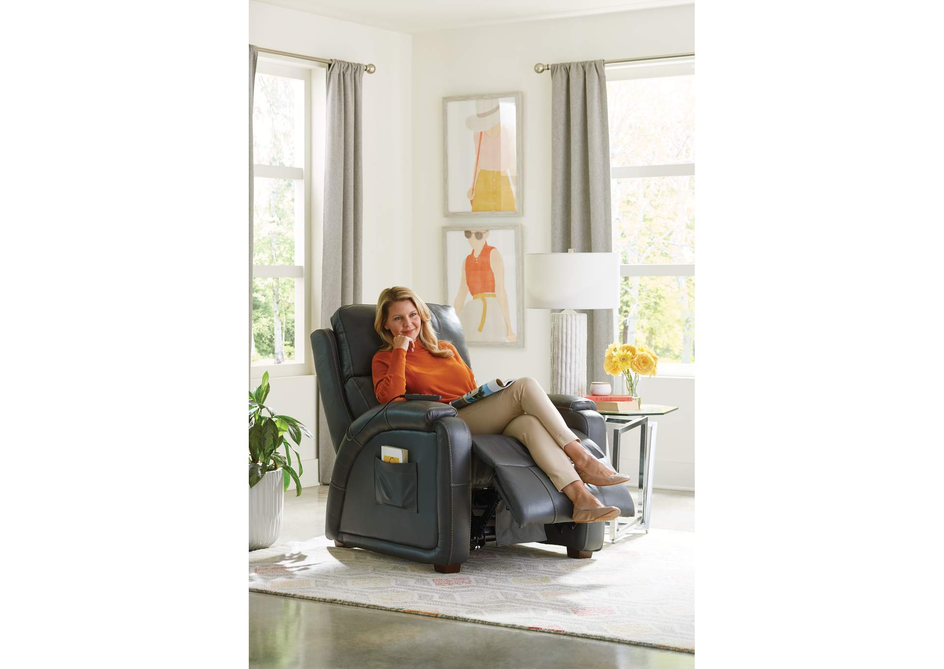 Reliever Power Headrest Power Layflat Recliner with Cr3 Massage, Zero Gravity image 10