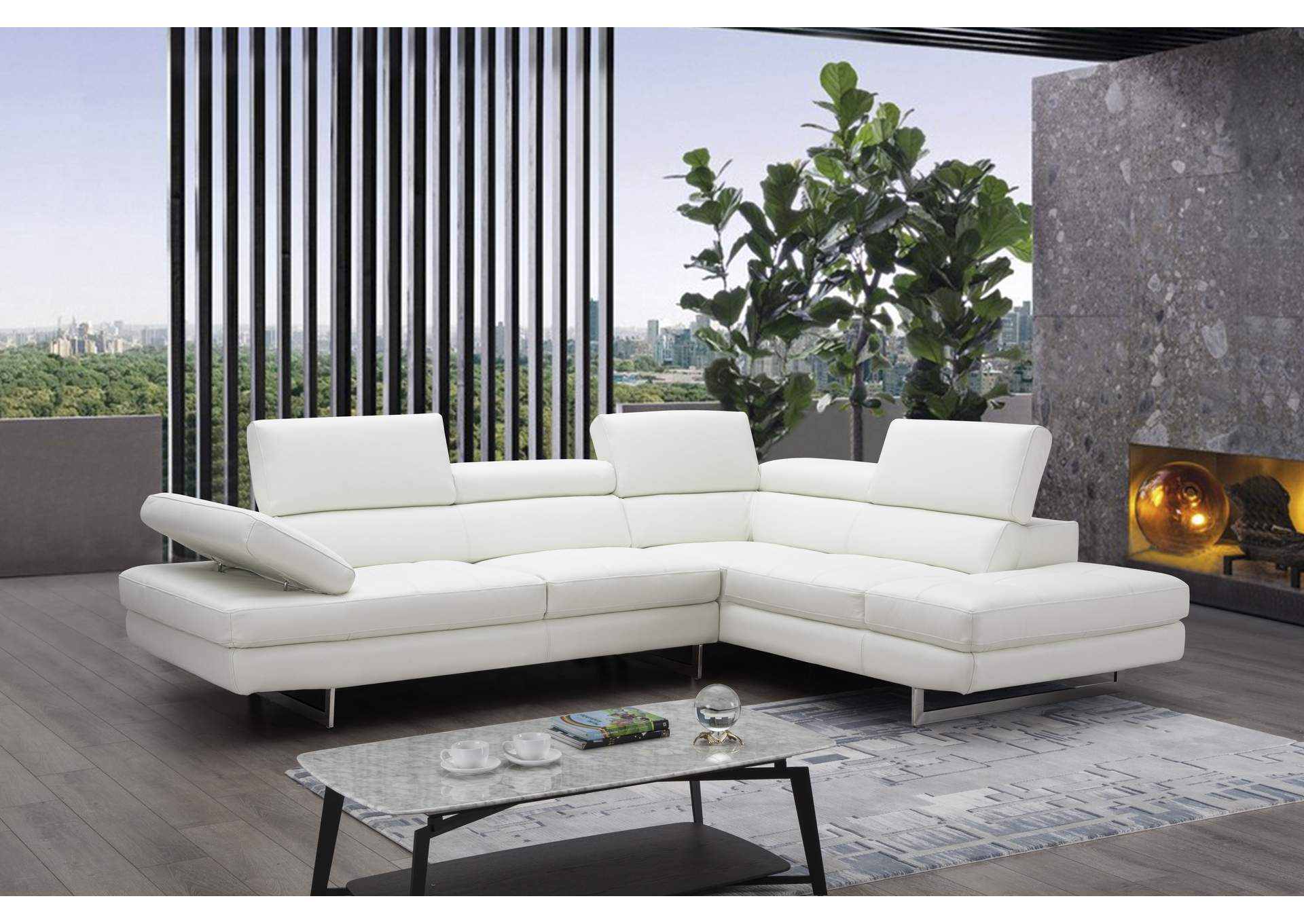 A761 Italian Leather Sectional White In Right Hand Facing image 1