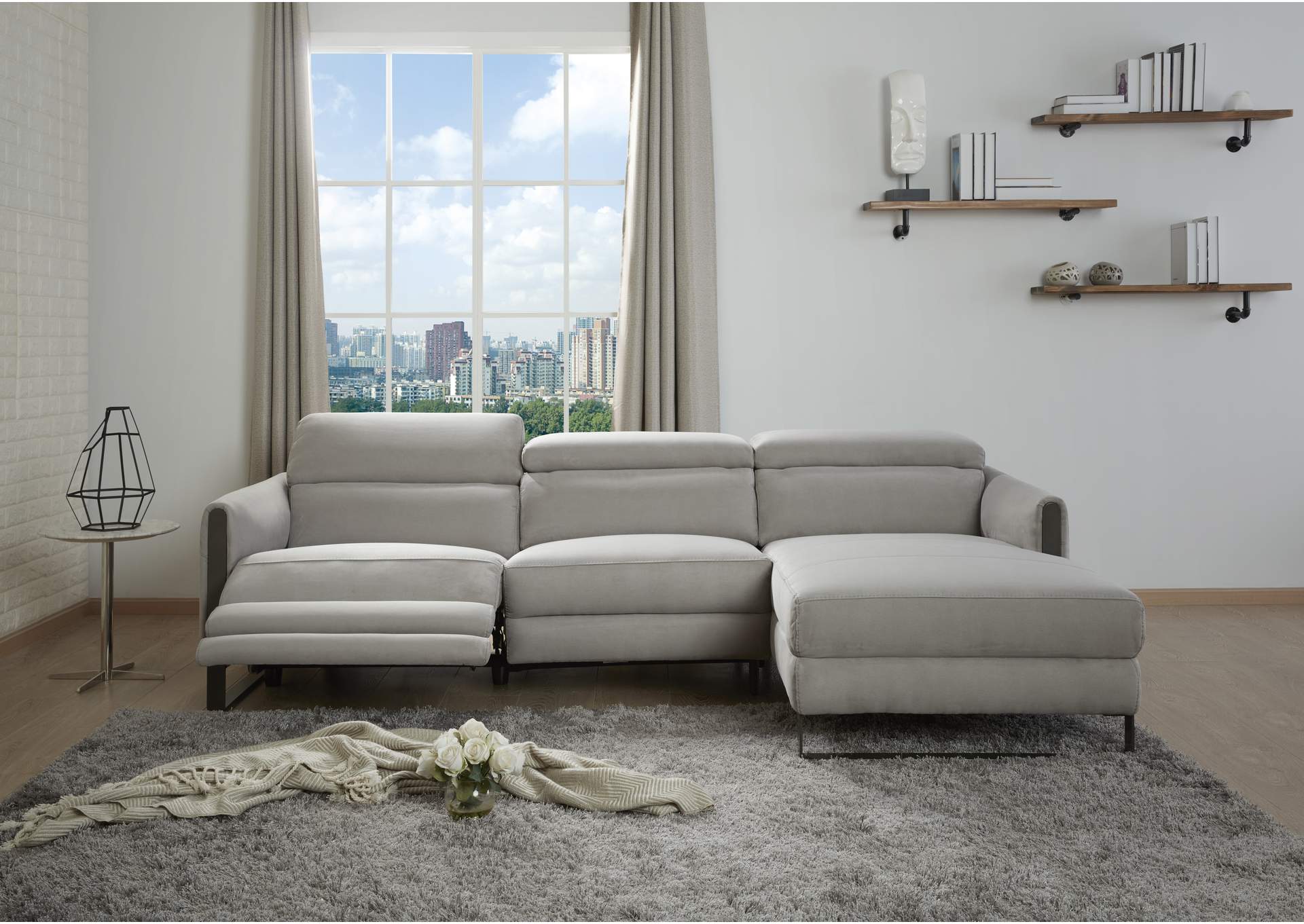 Antonio Sectional In Right Hand Facing image 3