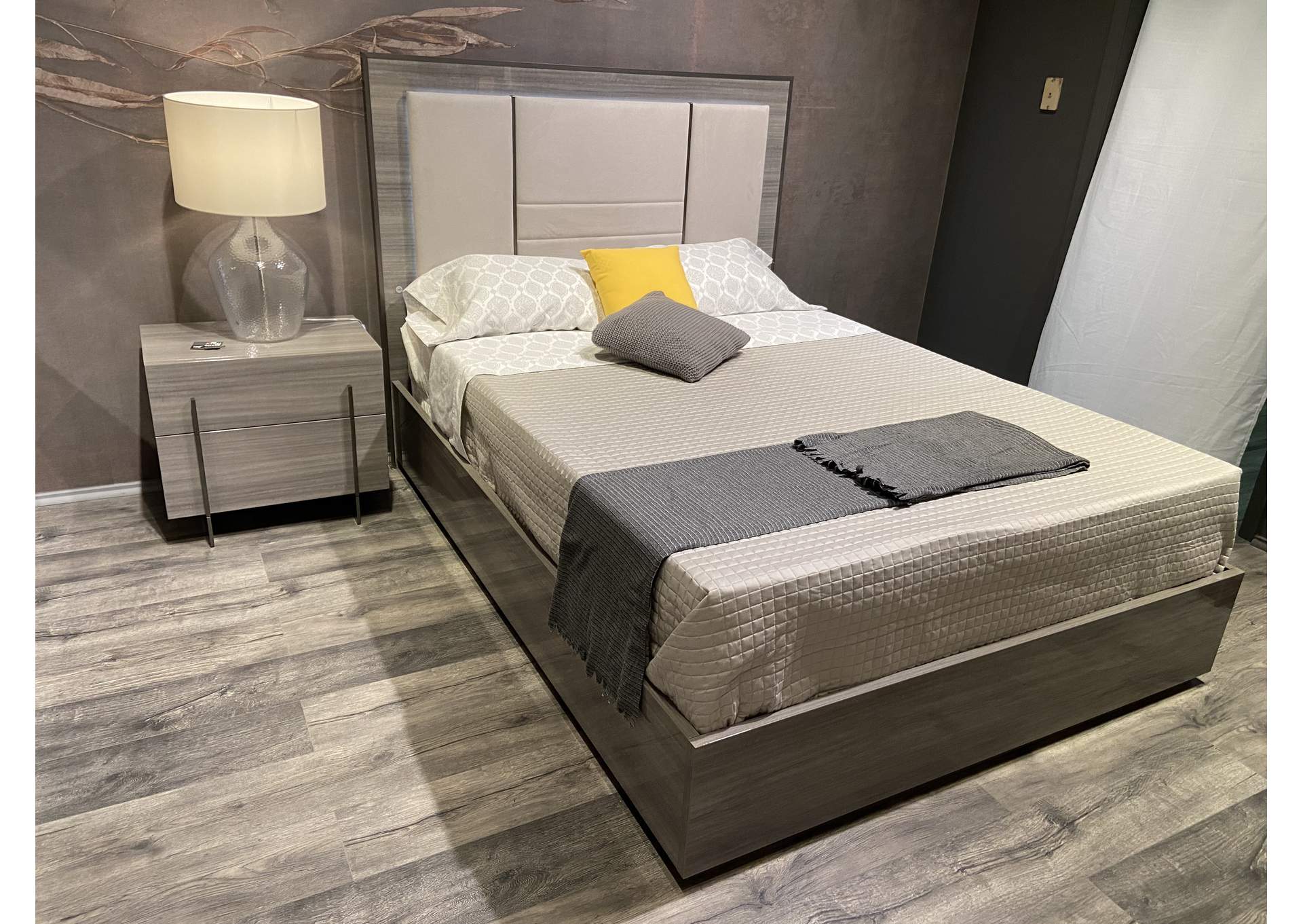 Blade Premium  Nightstand In Moon Grey image 5