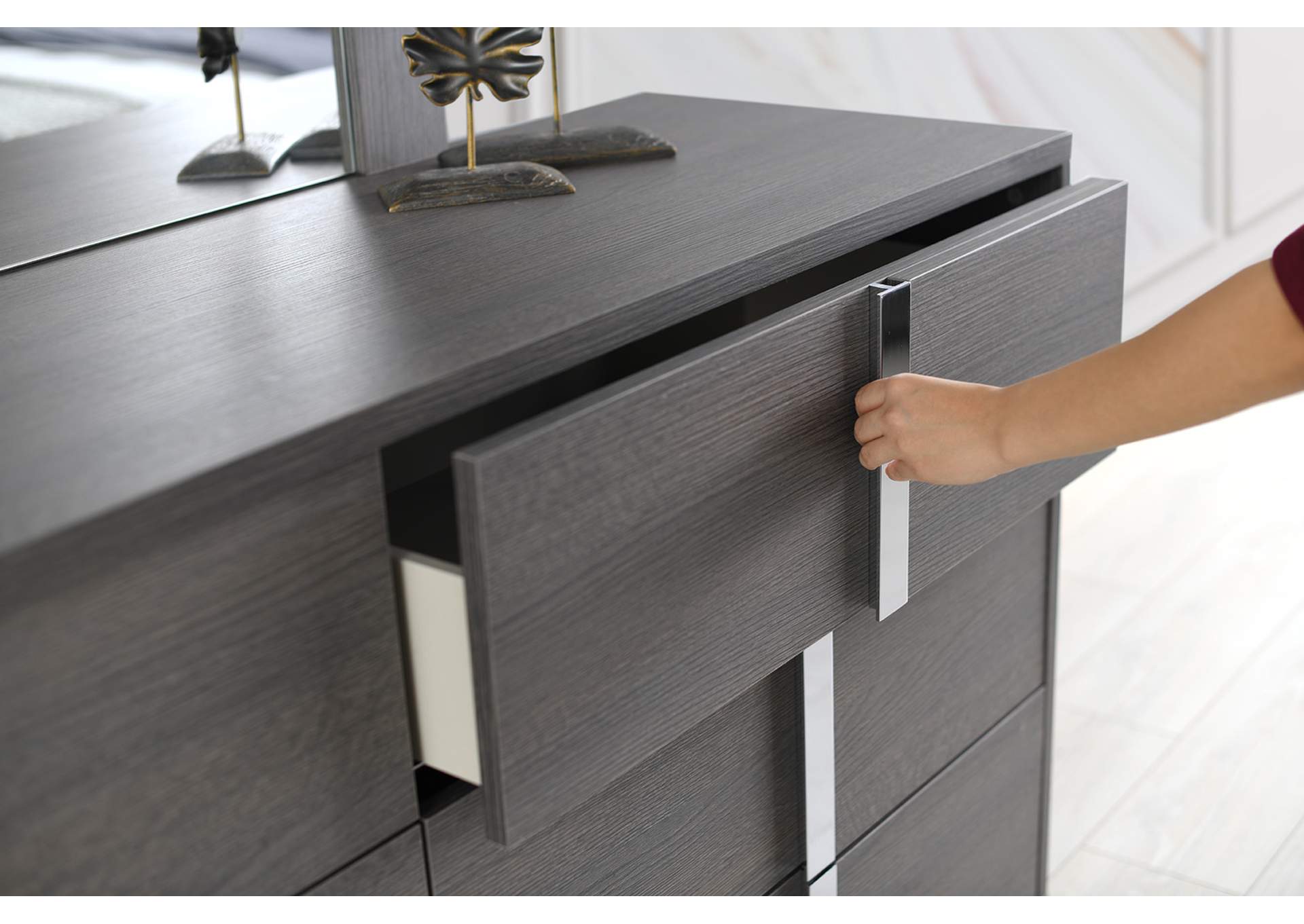 Giulia Queen Bed In Matte Grey image 10