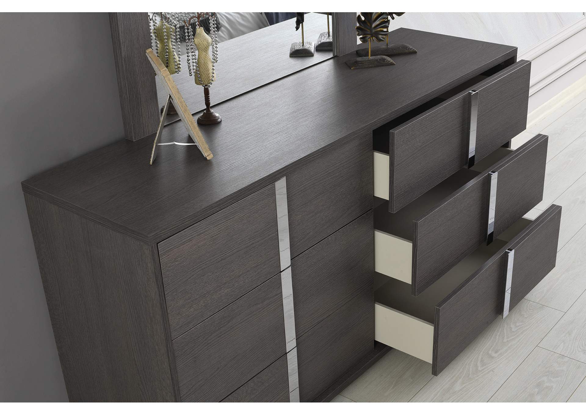 Giulia Queen Bed In Matte Grey image 6