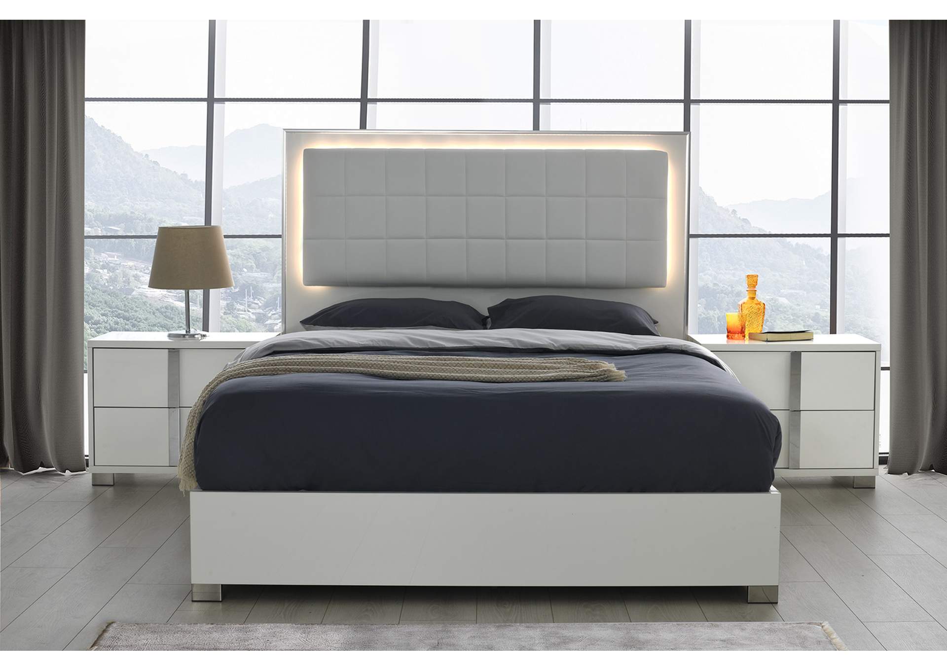 Giulia  Nightstand Left Facing In White image 3