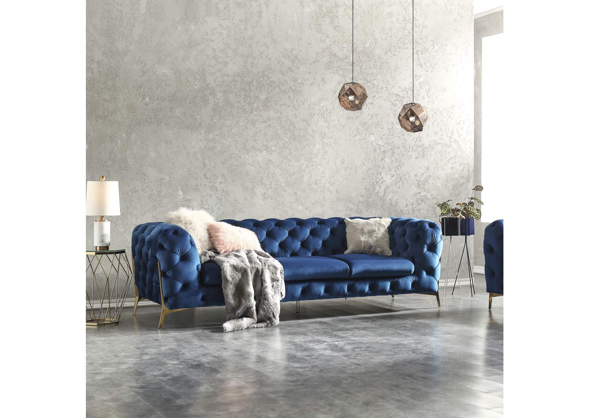 Glamour Sofa In Blue image 3
