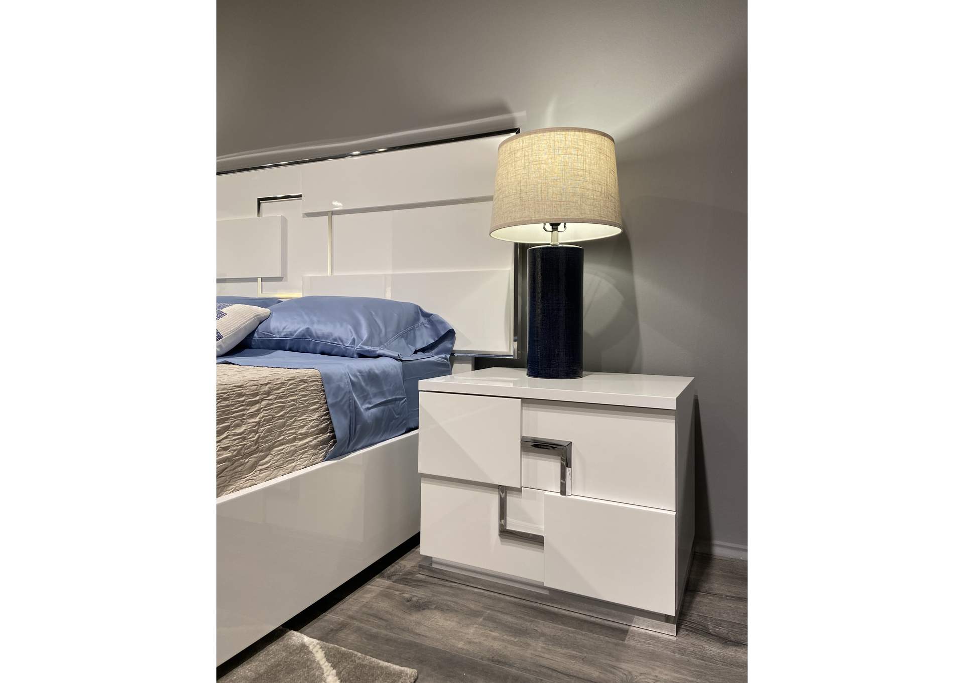 Infinity Premium  Nightstand In Bianco Lucido image 6
