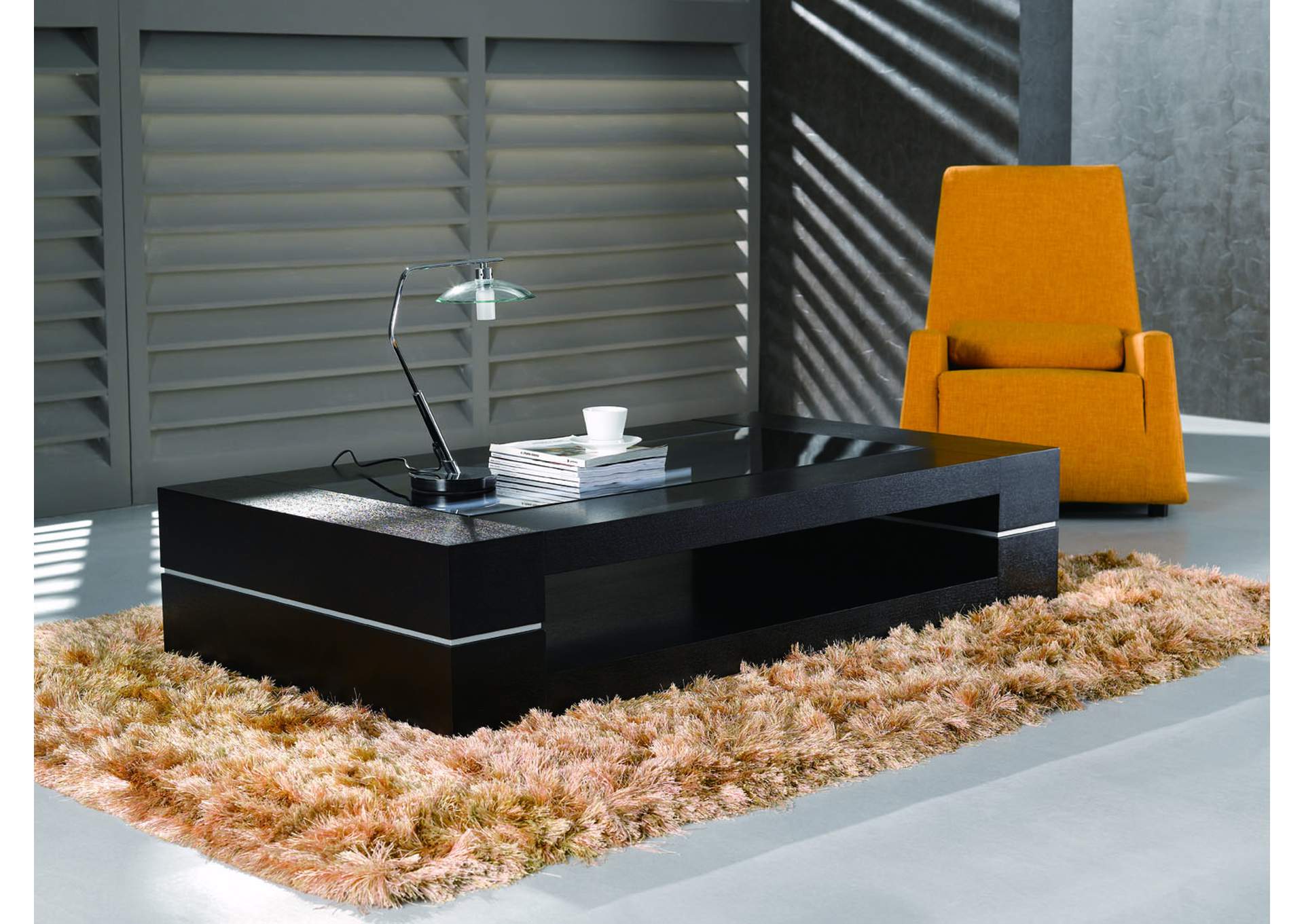 Modern Coffee Table 682 image 1